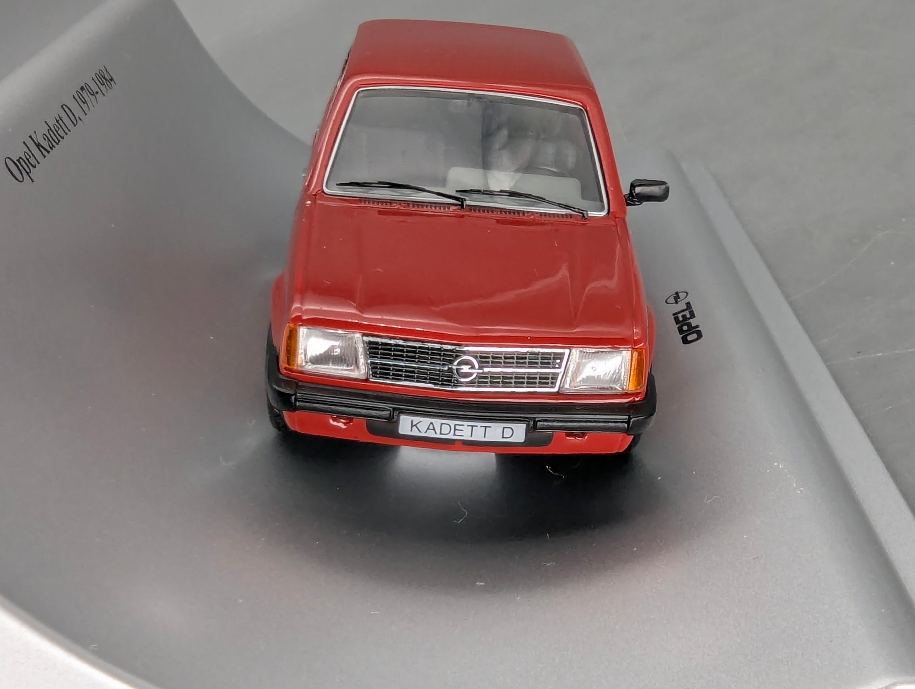 Model Cars 1:43 Minichamps Mercedes Benz SL65 AMG Black Series Silver with original packaging