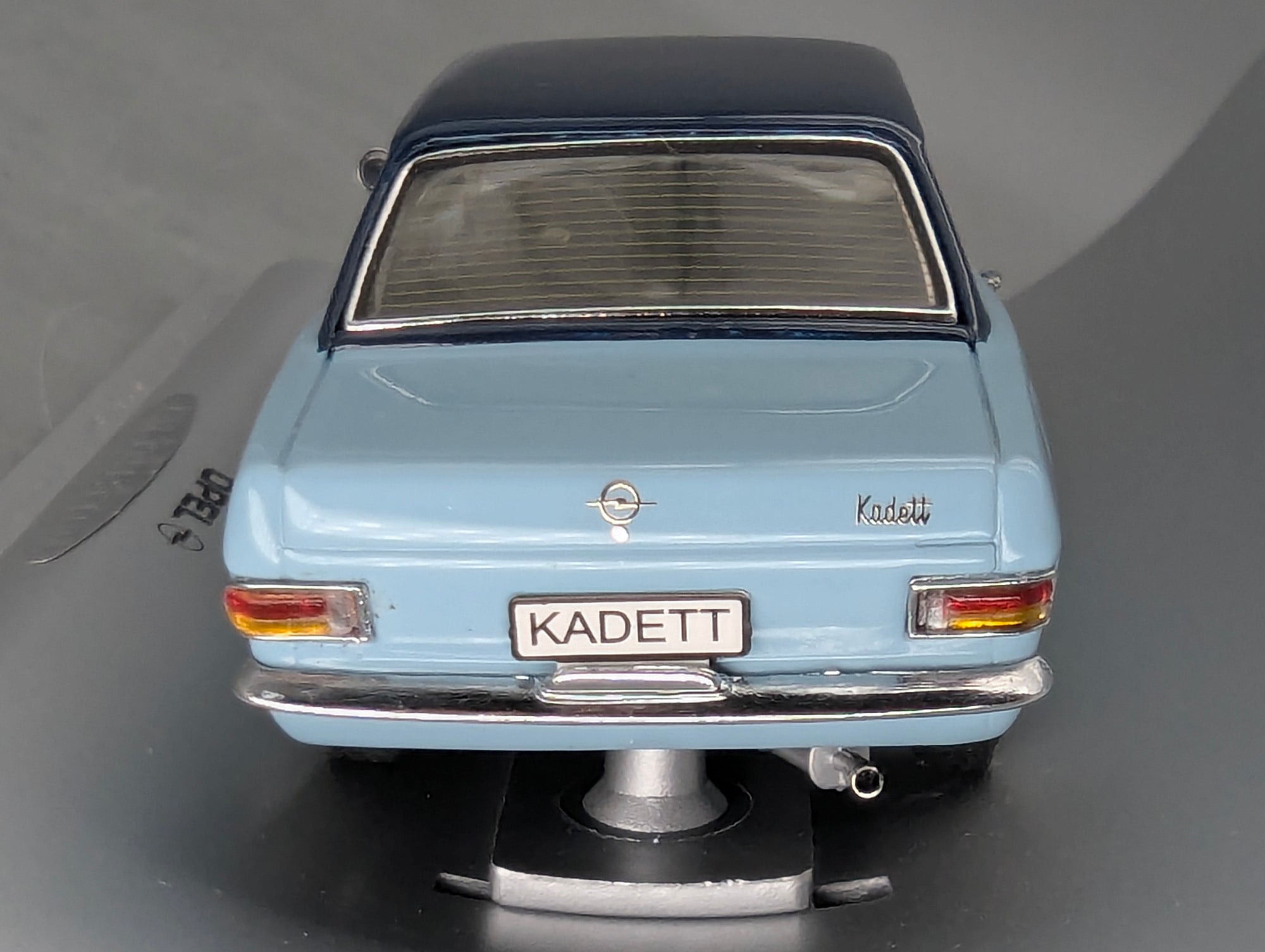 Model Cars 1:43 Minichamps Mercedes Benz SL65 AMG Black Series Silver with original packaging