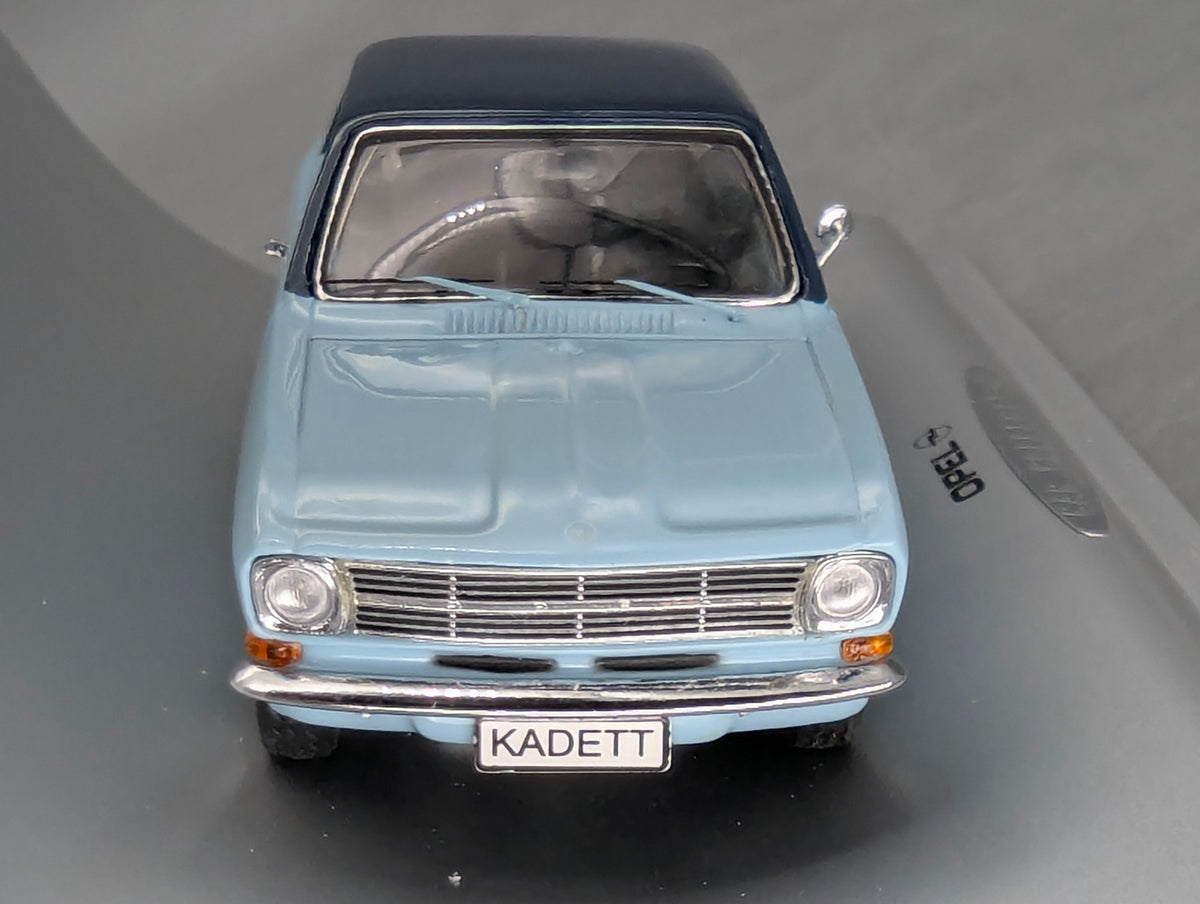 Model Cars 1:43 Minichamps Mercedes Benz SL65 AMG Black Series Silver with original packaging