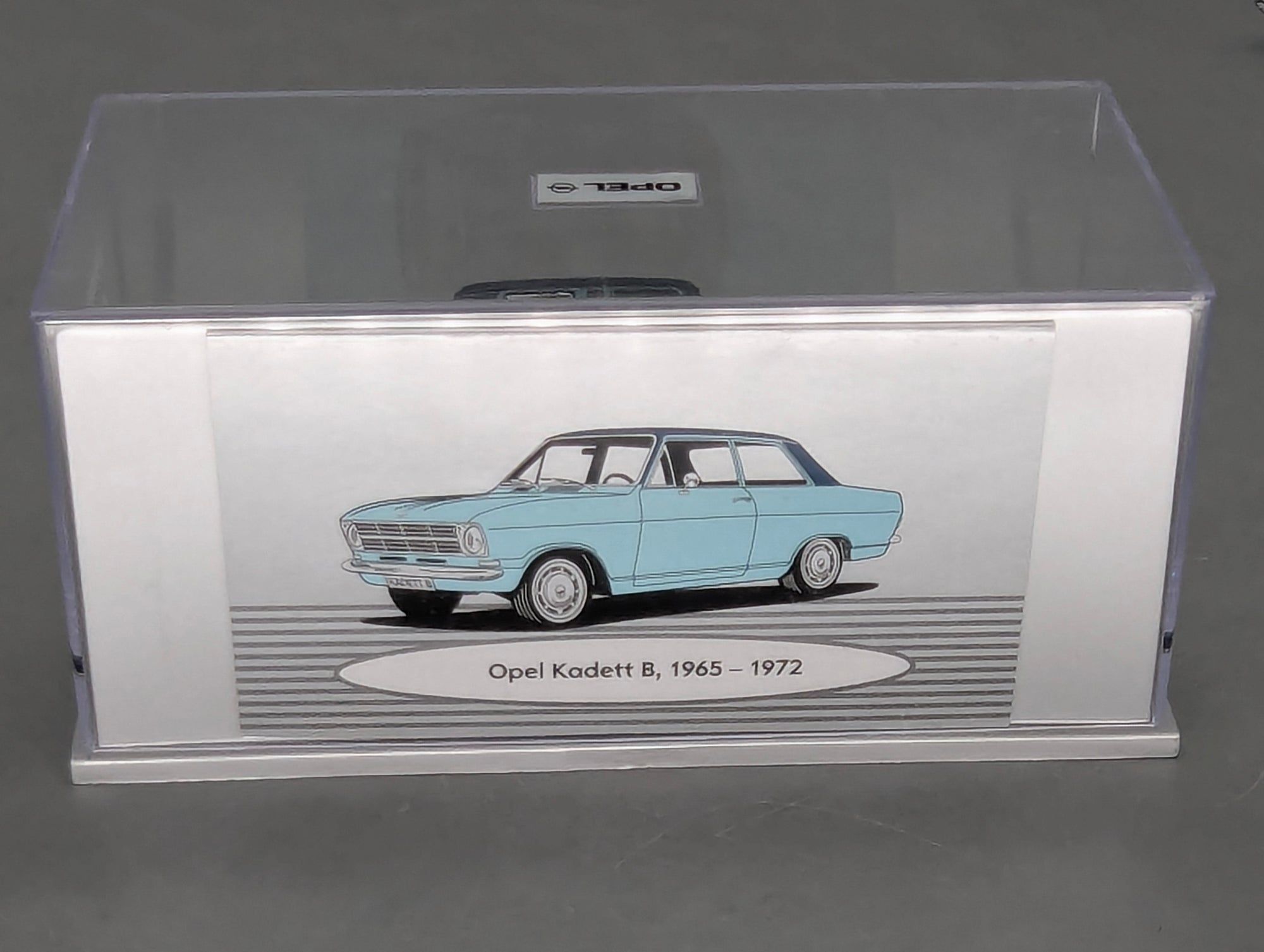 Model Cars 1:43 Minichamps Mercedes Benz SL65 AMG Black Series Silver with original packaging