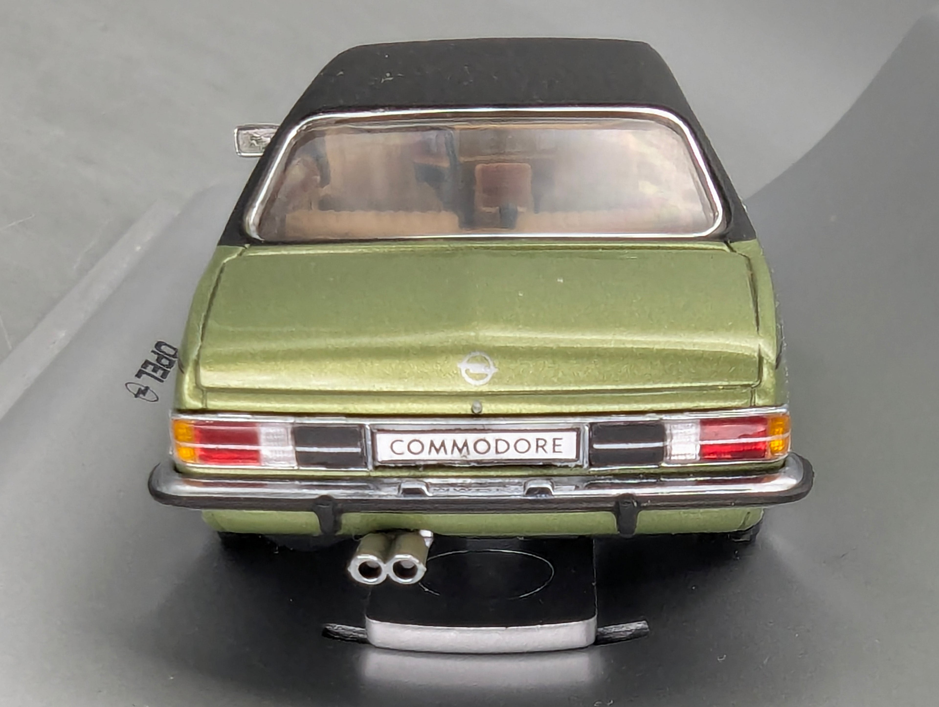 Model Cars 1:43 Minichamps Mercedes Benz SL65 AMG Black Series Silver with original packaging