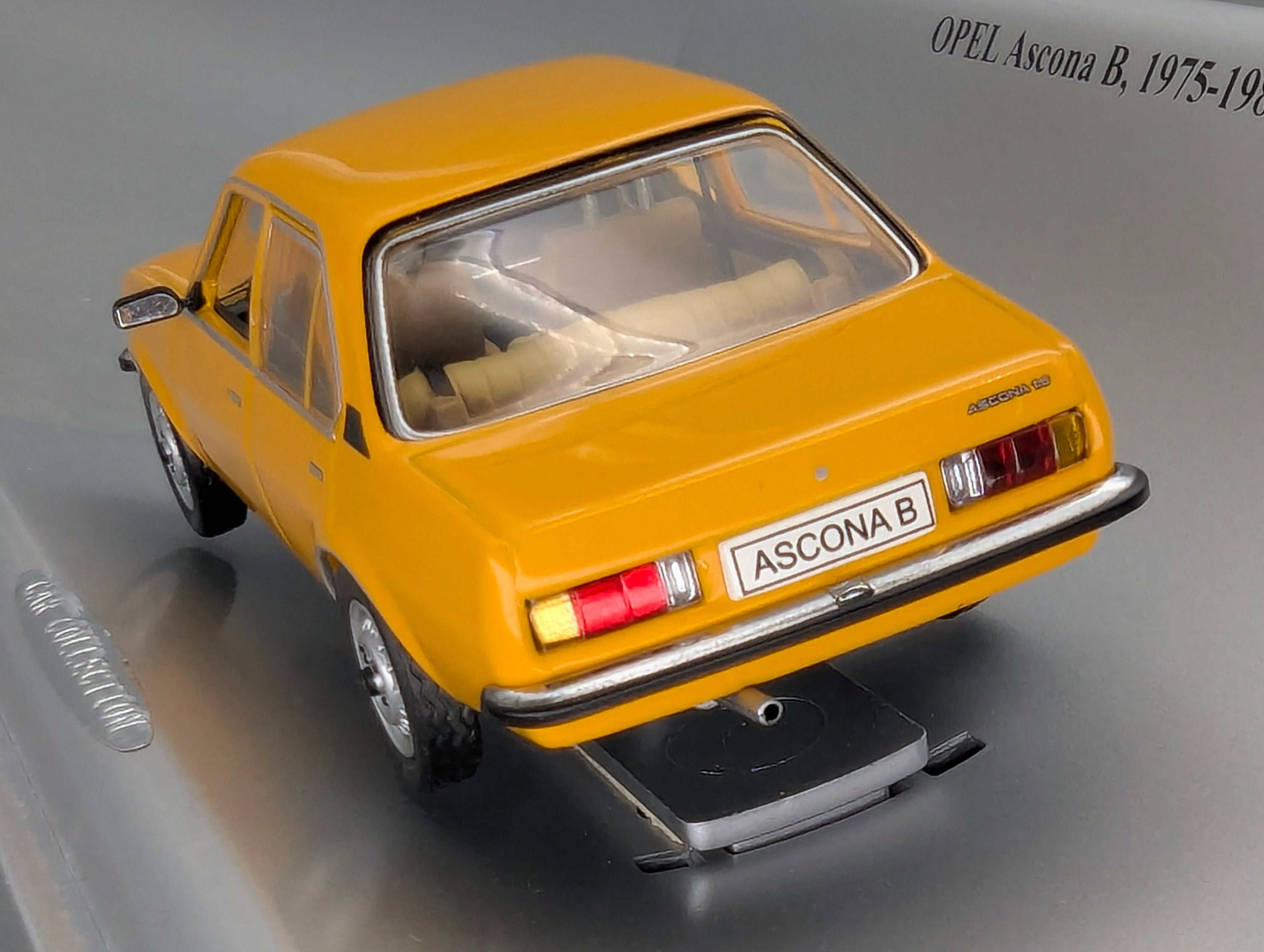 Coches en miniatura 1:43 Minichamps Mercedes Benz SL65 AMG Black Series Plata con embalaje original
