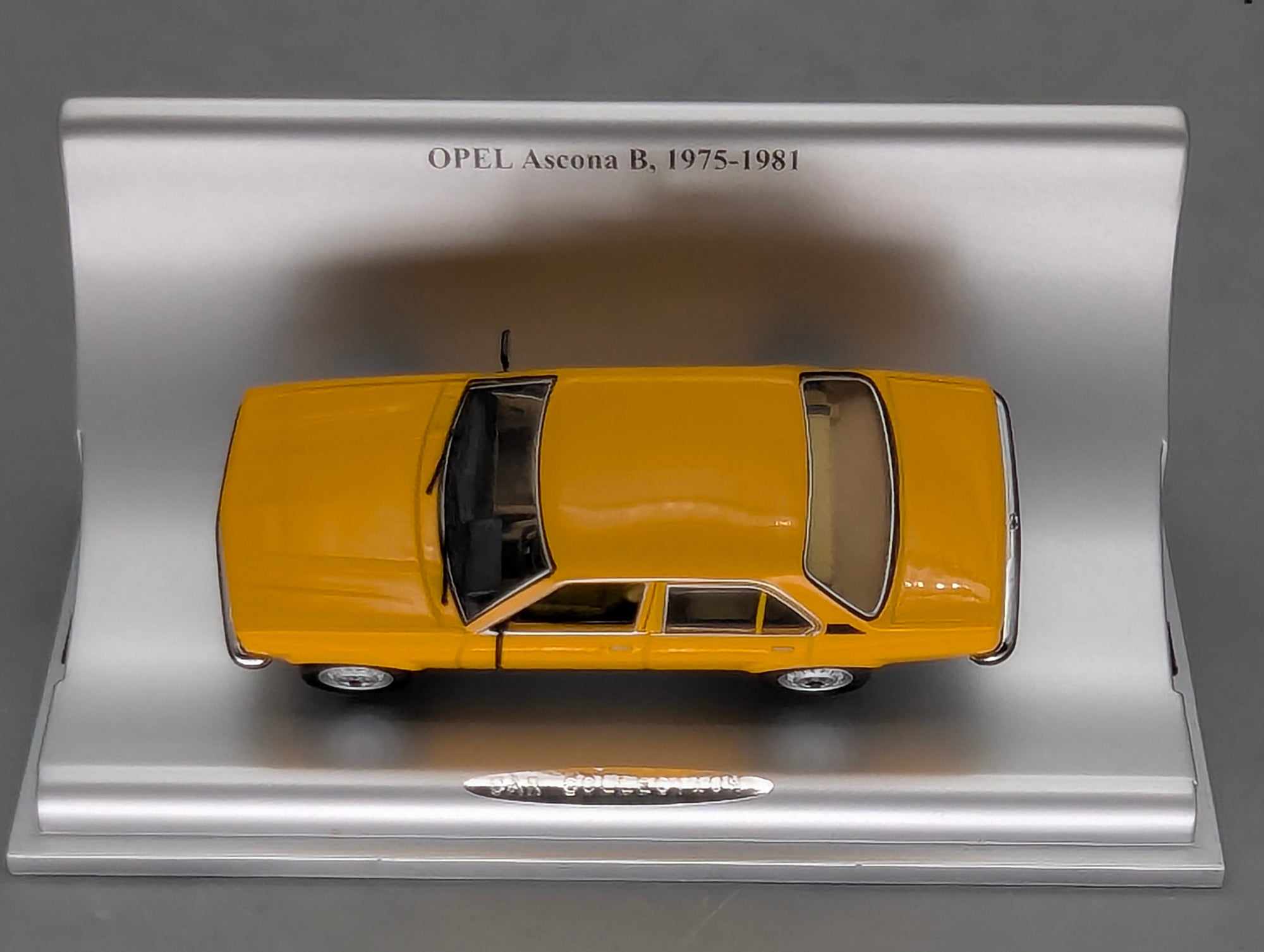 Coches en miniatura 1:43 Minichamps Mercedes Benz SL65 AMG Black Series Plata con embalaje original