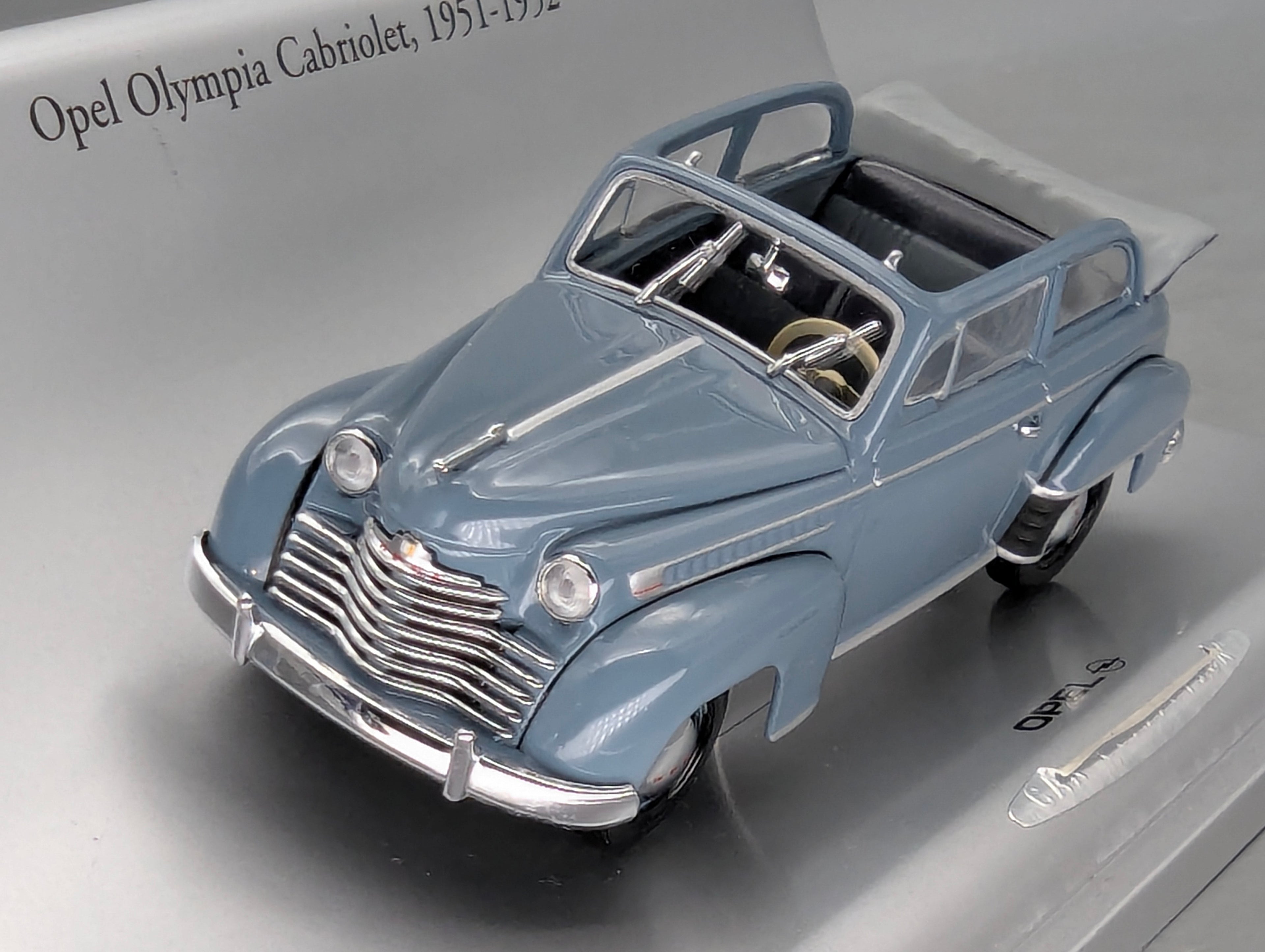 Model Cars 1:43 Minichamps Mercedes Benz SL65 AMG Black Series Silver with original packaging