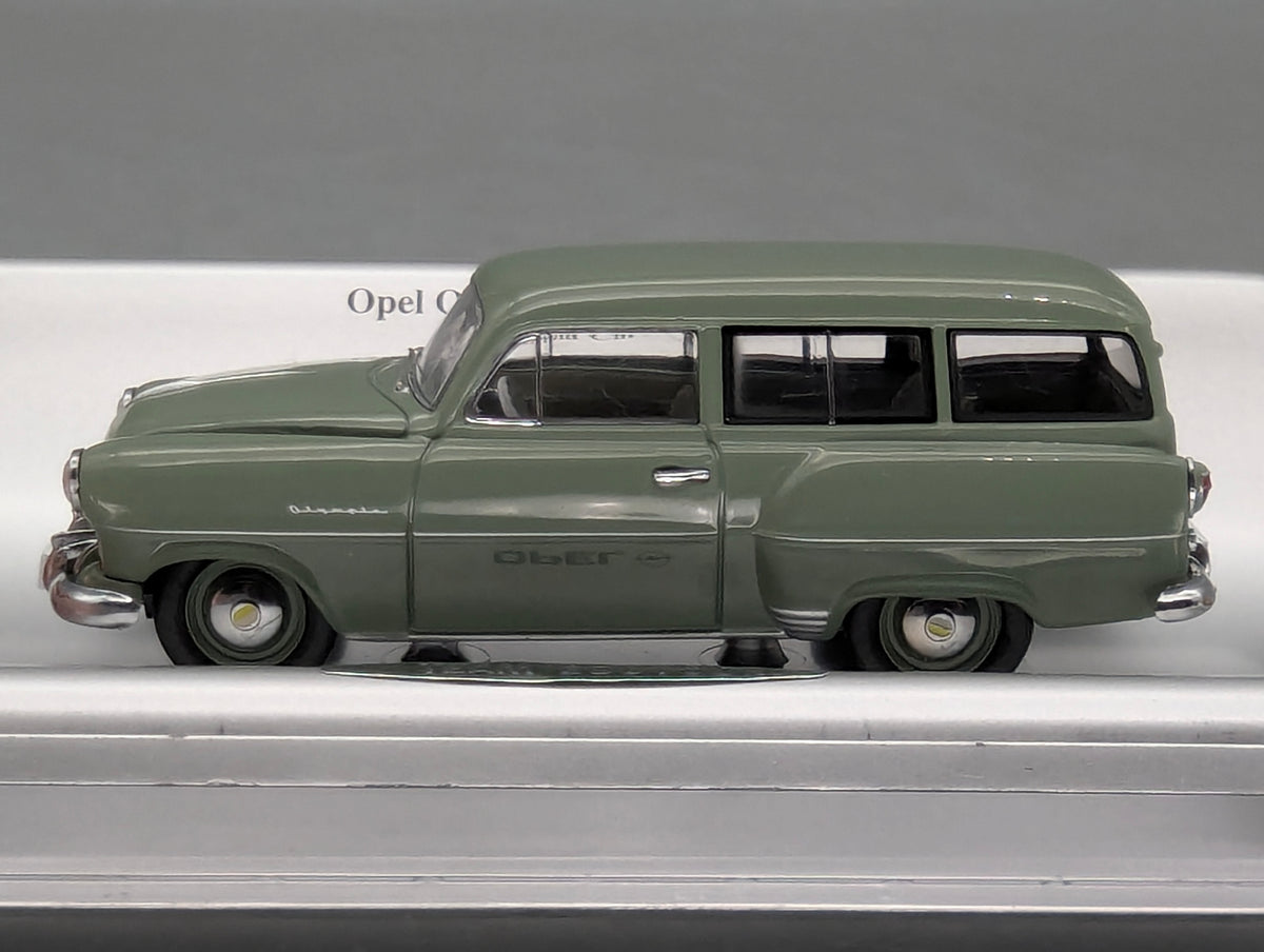 Model Cars 1:43 Minichamps Mercedes Benz SL65 AMG Black Series Silver with original packaging
