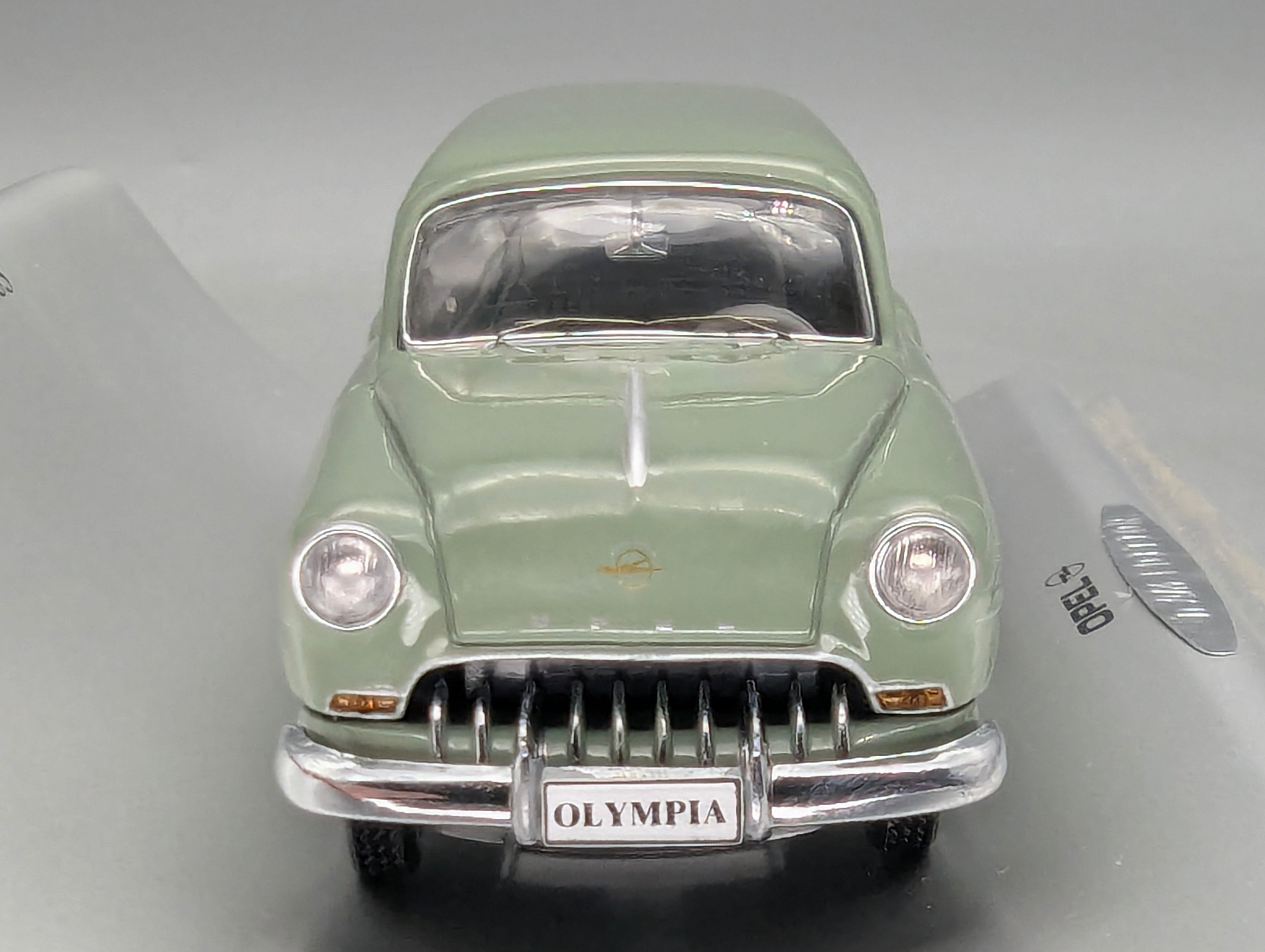 Coches en miniatura 1:43 Minichamps Mercedes Benz SL65 AMG Black Series Plata con embalaje original