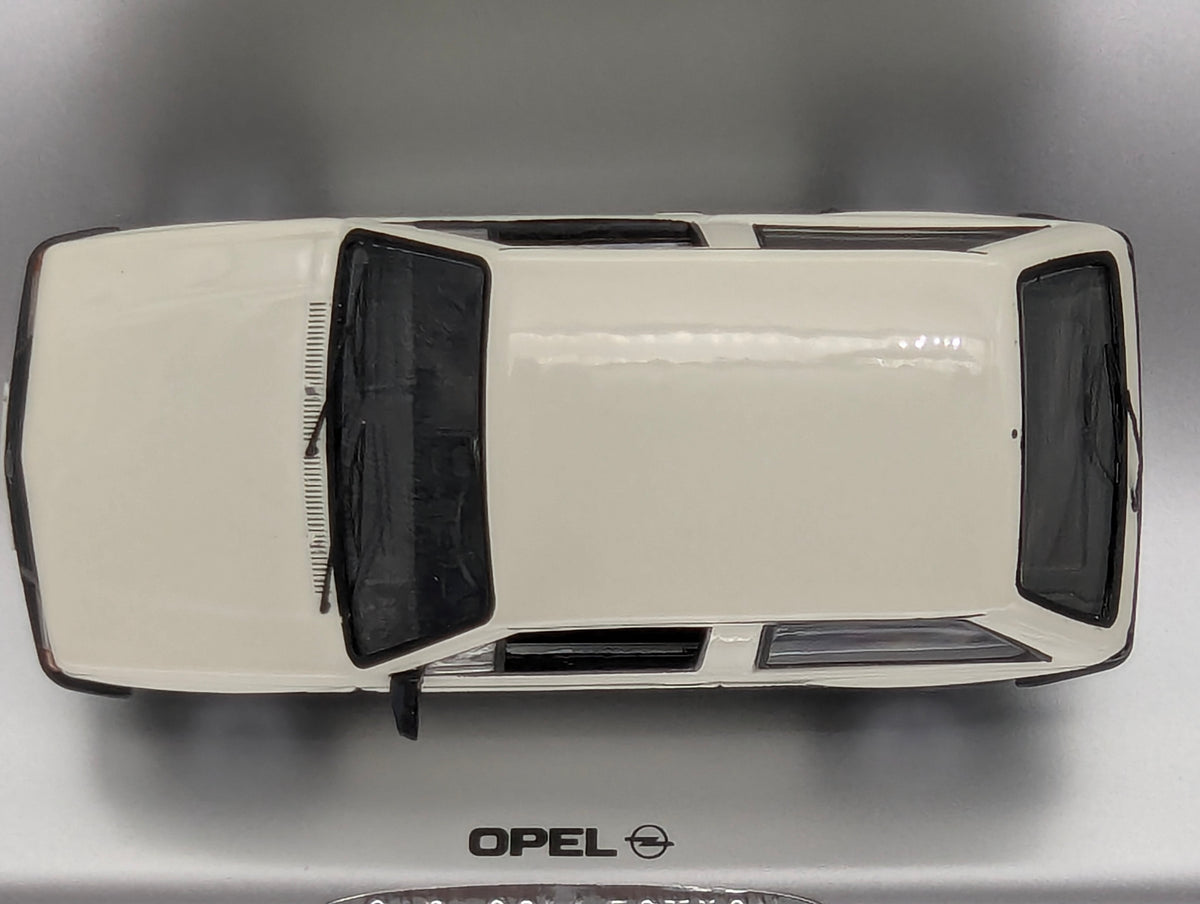 Coches en miniatura 1:43 Minichamps Mercedes Benz SL65 AMG Black Series Plata con embalaje original