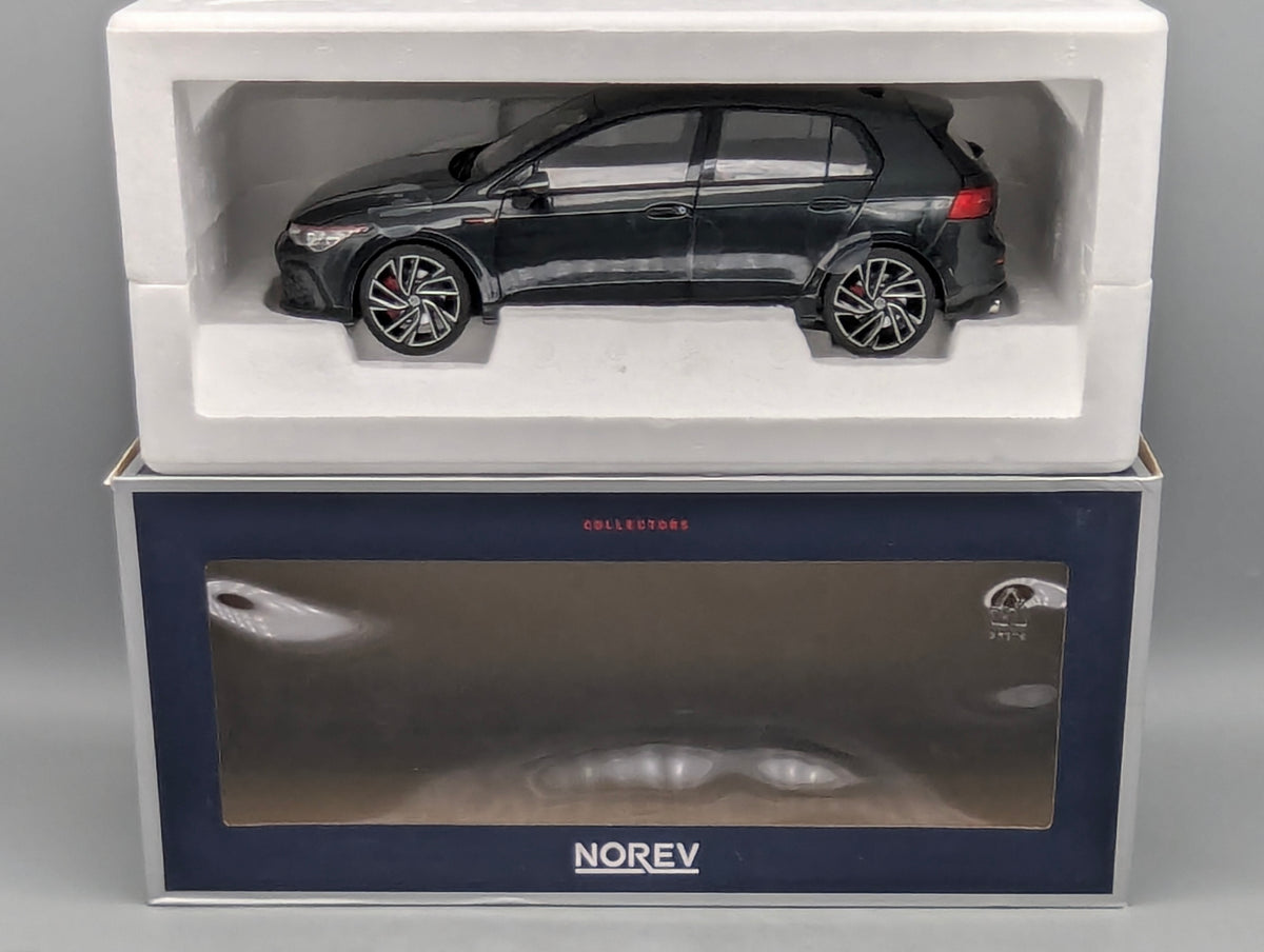 Model Cars 1:12 Premium ClassiXXs BMW Isetta "Export" Light Blue with Original Packaging