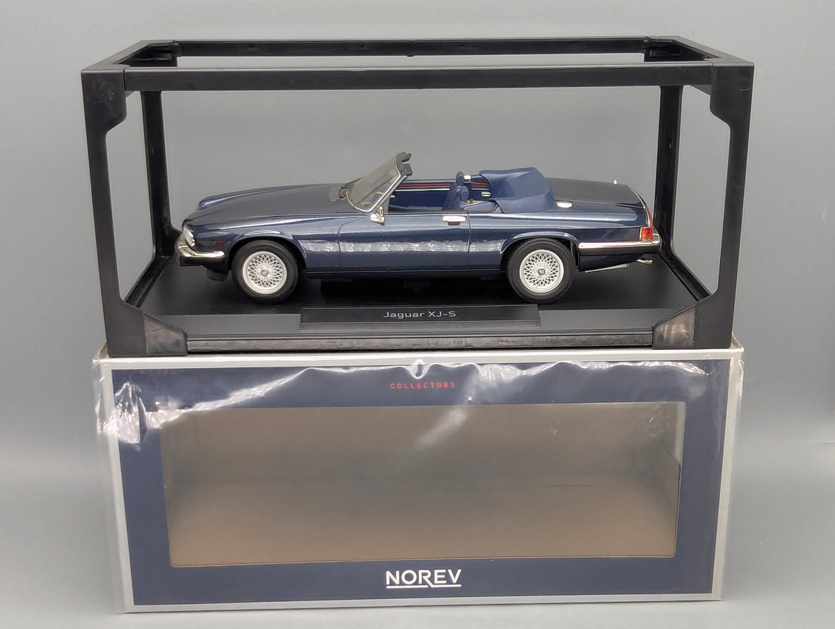 Coches a escala 1:12 Premium ClassiXXs BMW Isetta "Export" Azul Claro con embalaje original