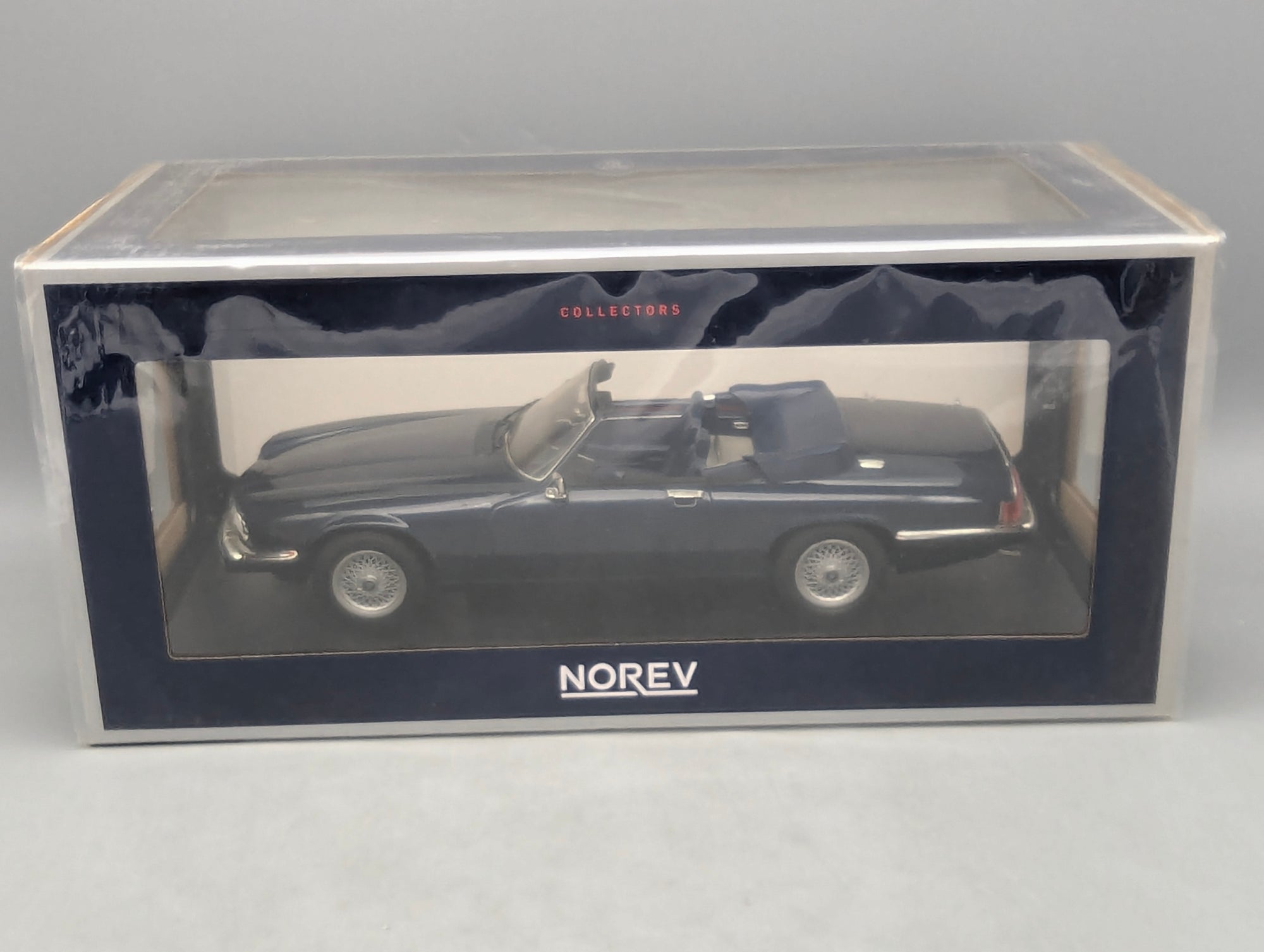 Coches a escala 1:12 Premium ClassiXXs BMW Isetta "Export" Azul Claro con embalaje original