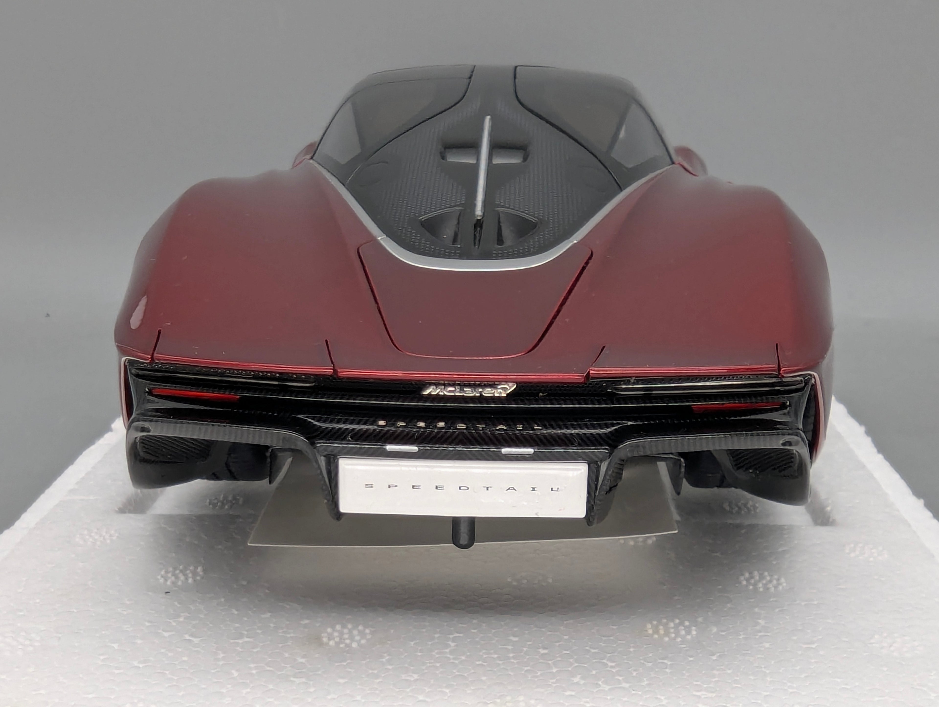 Modellautos 1:18 AUTOart 76087 McLaren Speedtail Volcano Red mit OVP