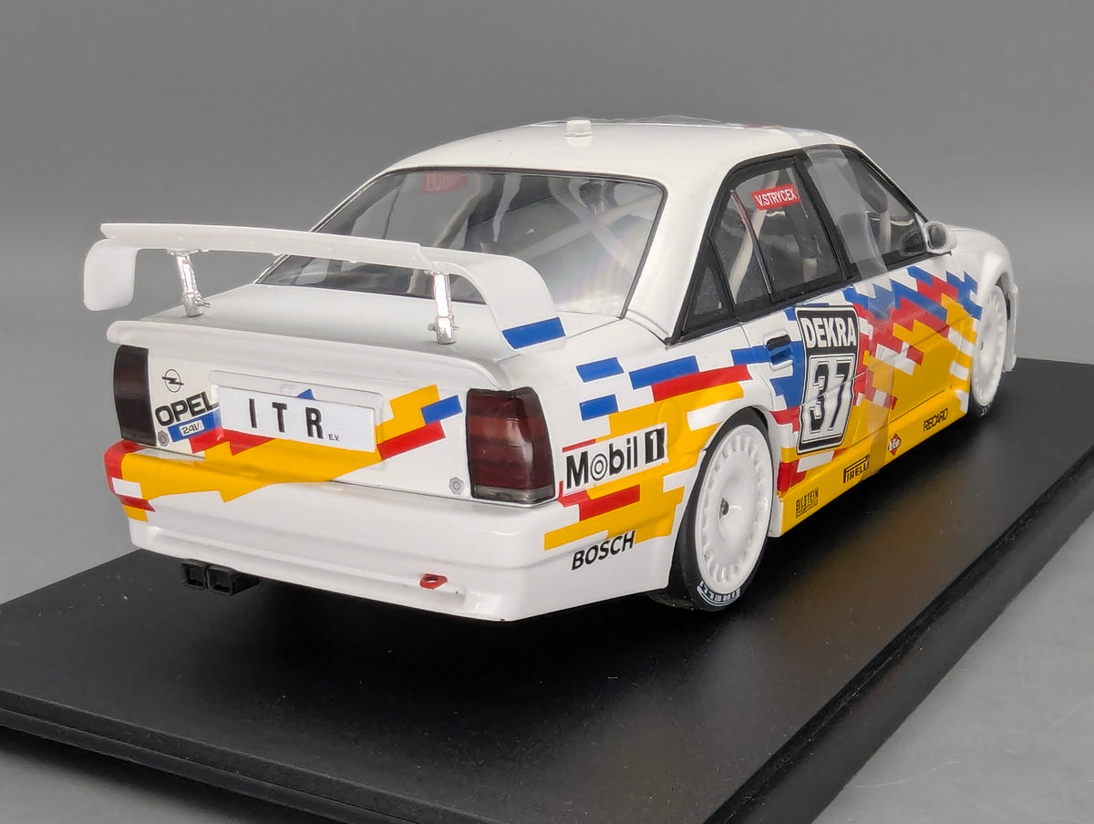 Coches en miniatura 1:43 Minichamps Mercedes Benz SL65 AMG Black Series Plata con embalaje original