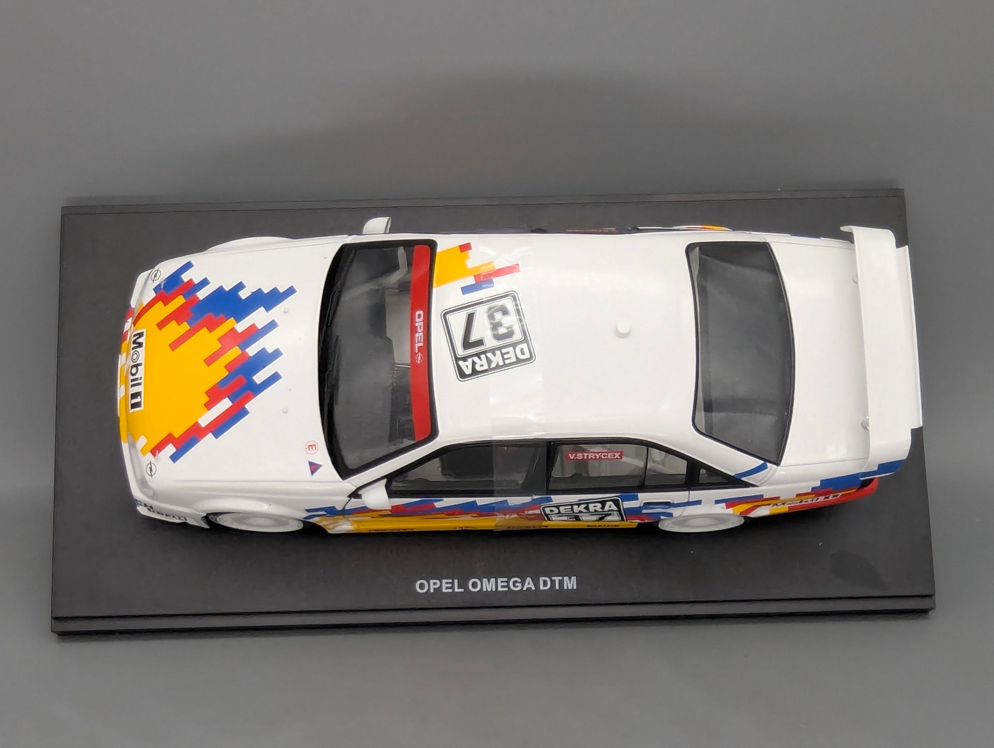 Coches en miniatura 1:43 Minichamps Mercedes Benz SL65 AMG Black Series Plata con embalaje original