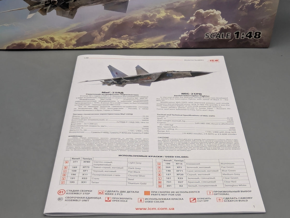 Flugzeug Modell Bausatz 1:48 ICM 48903 MiG-25PD Soviet Interceptor Fighter mit OVP