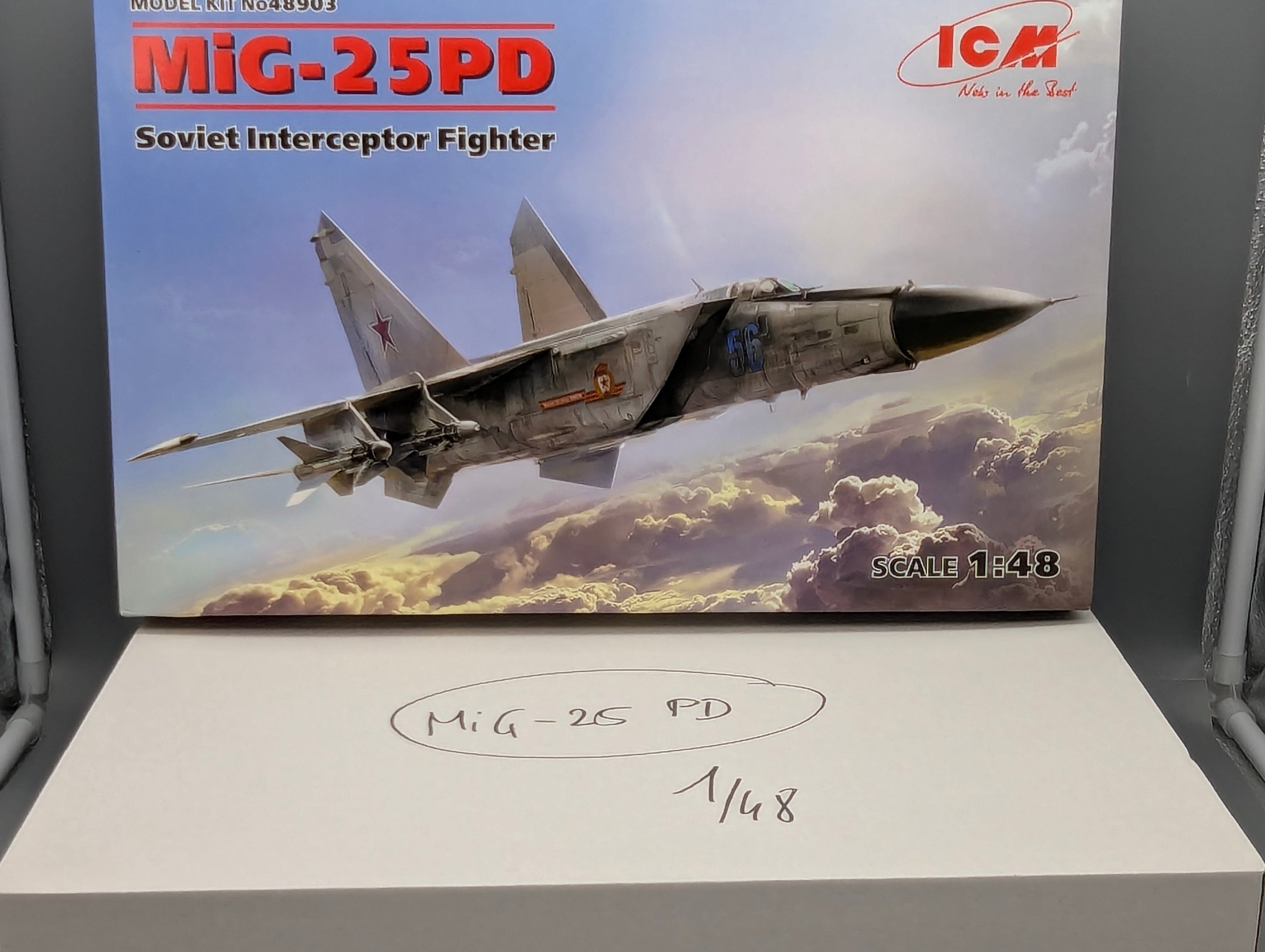 Flugzeug Modell Bausatz 1:48 ICM 48903 MiG-25PD Soviet Interceptor Fighter mit OVP