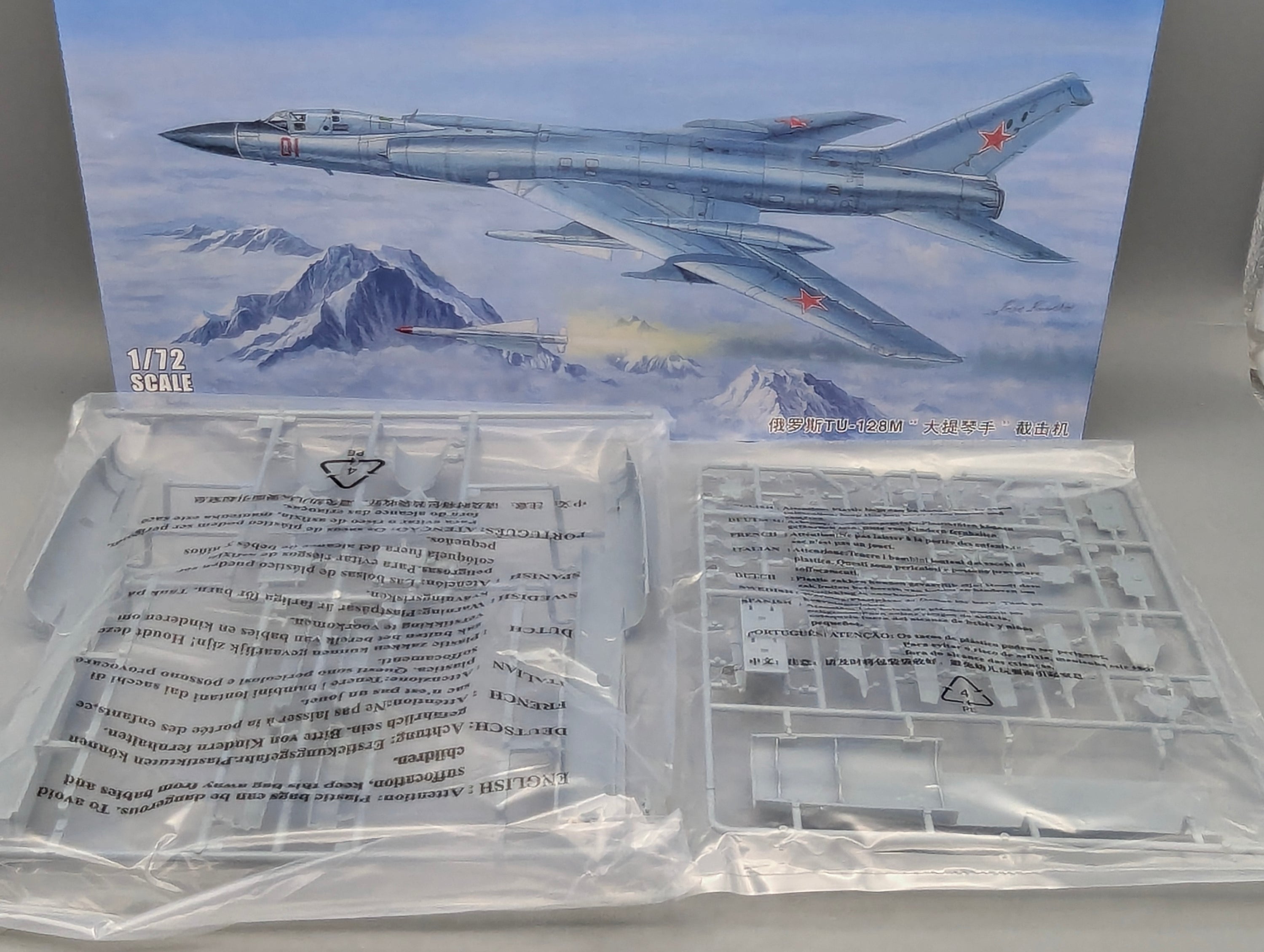 Flugzeug Modell Bausatz 1:72 Trumpeter 01687 Tupolew Tu-128M Fiddler mit OVP