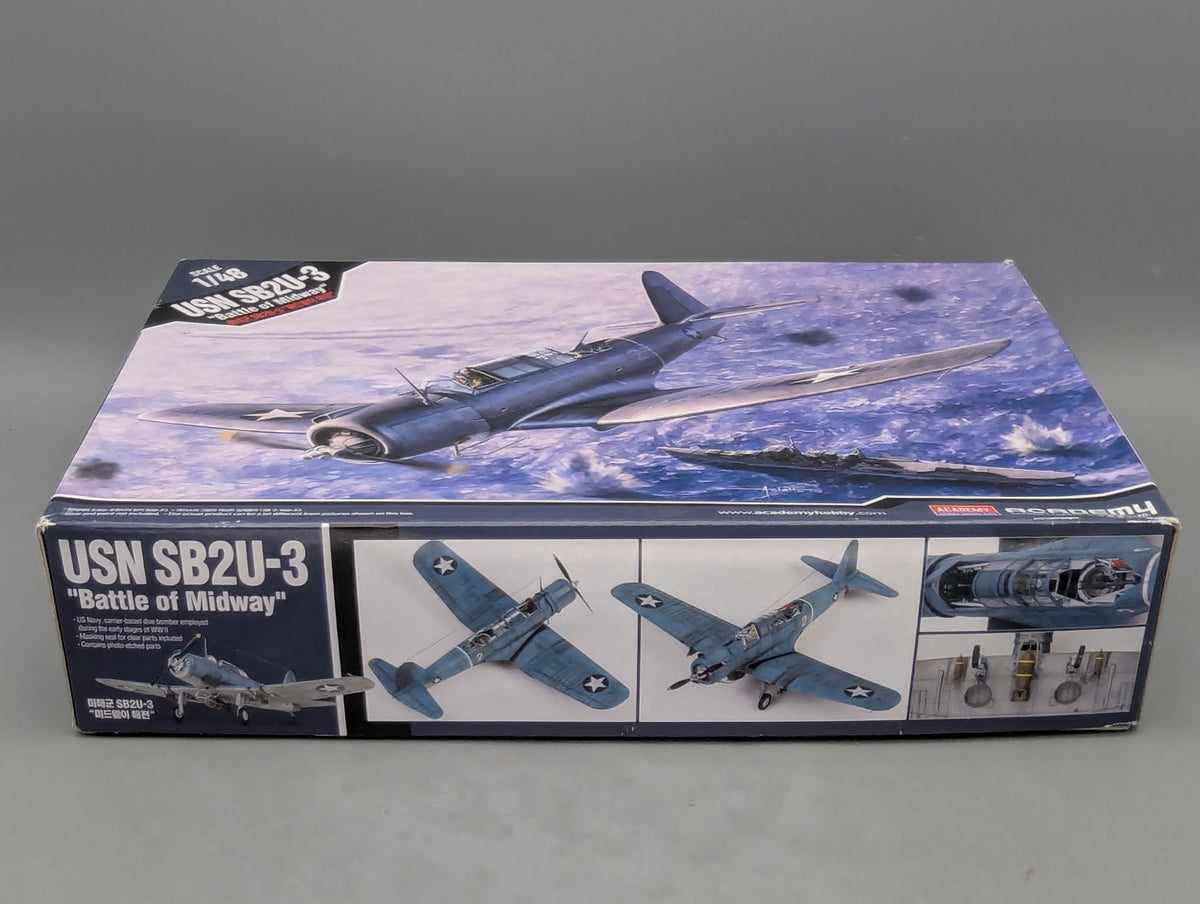 Flugzeug Modell Bausatz 1:48 Academy 12324 Vaught USN SB2U-3 mit OVP