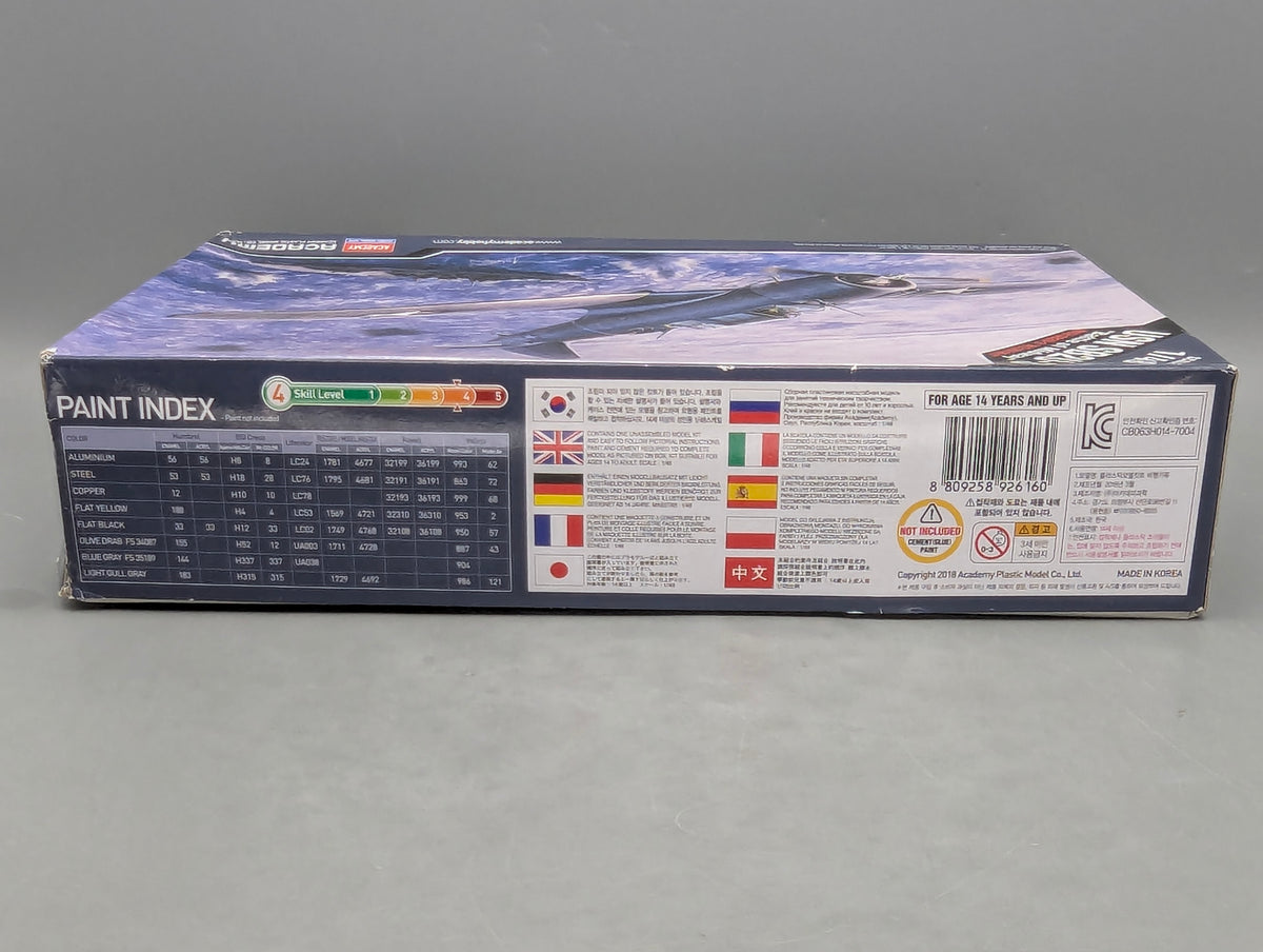 Flugzeug Modell Bausatz 1:48 Academy 12324 Vaught USN SB2U-3 mit OVP