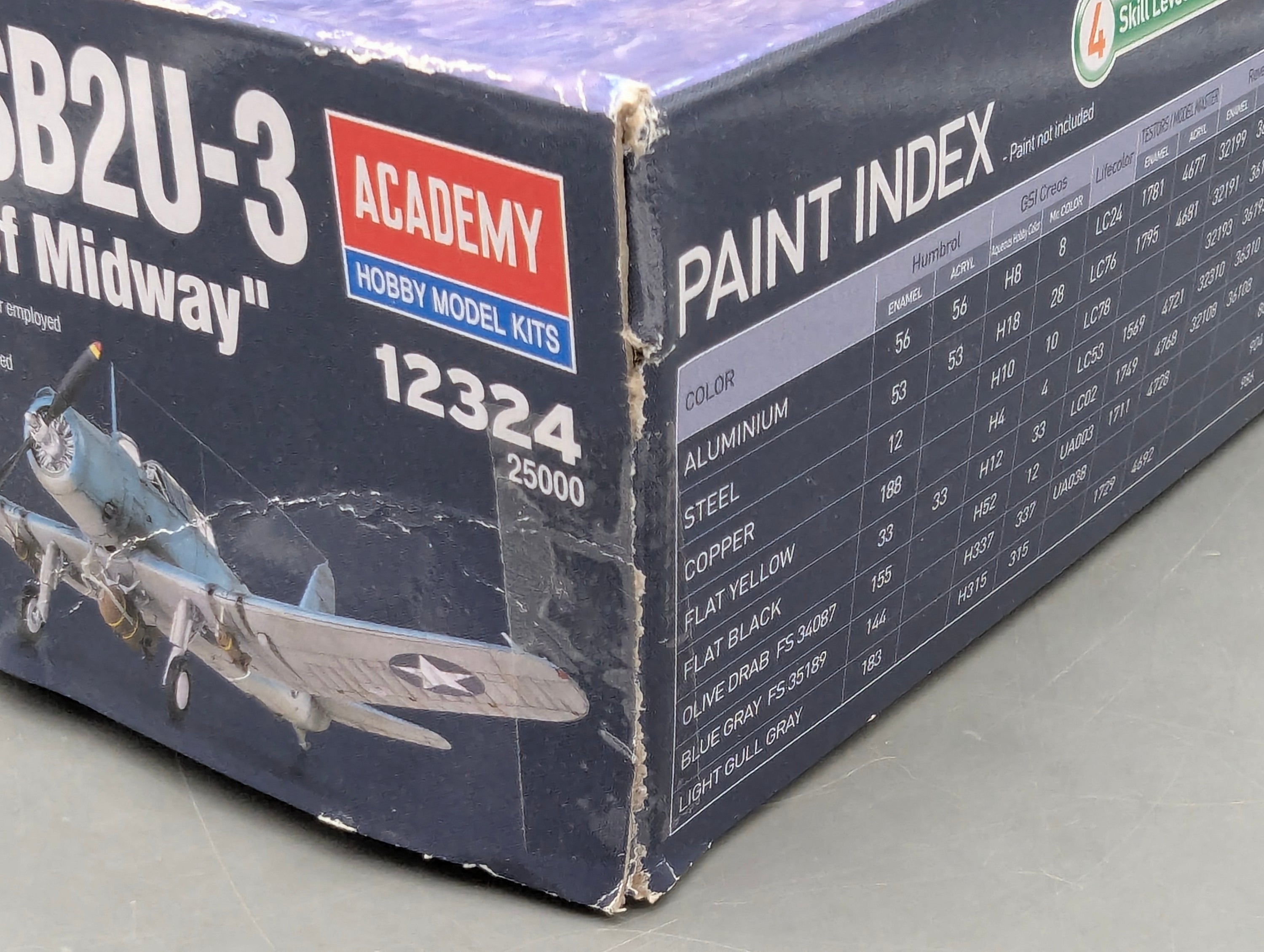 Flugzeug Modell Bausatz 1:48 Academy 12324 Vaught USN SB2U-3 mit OVP