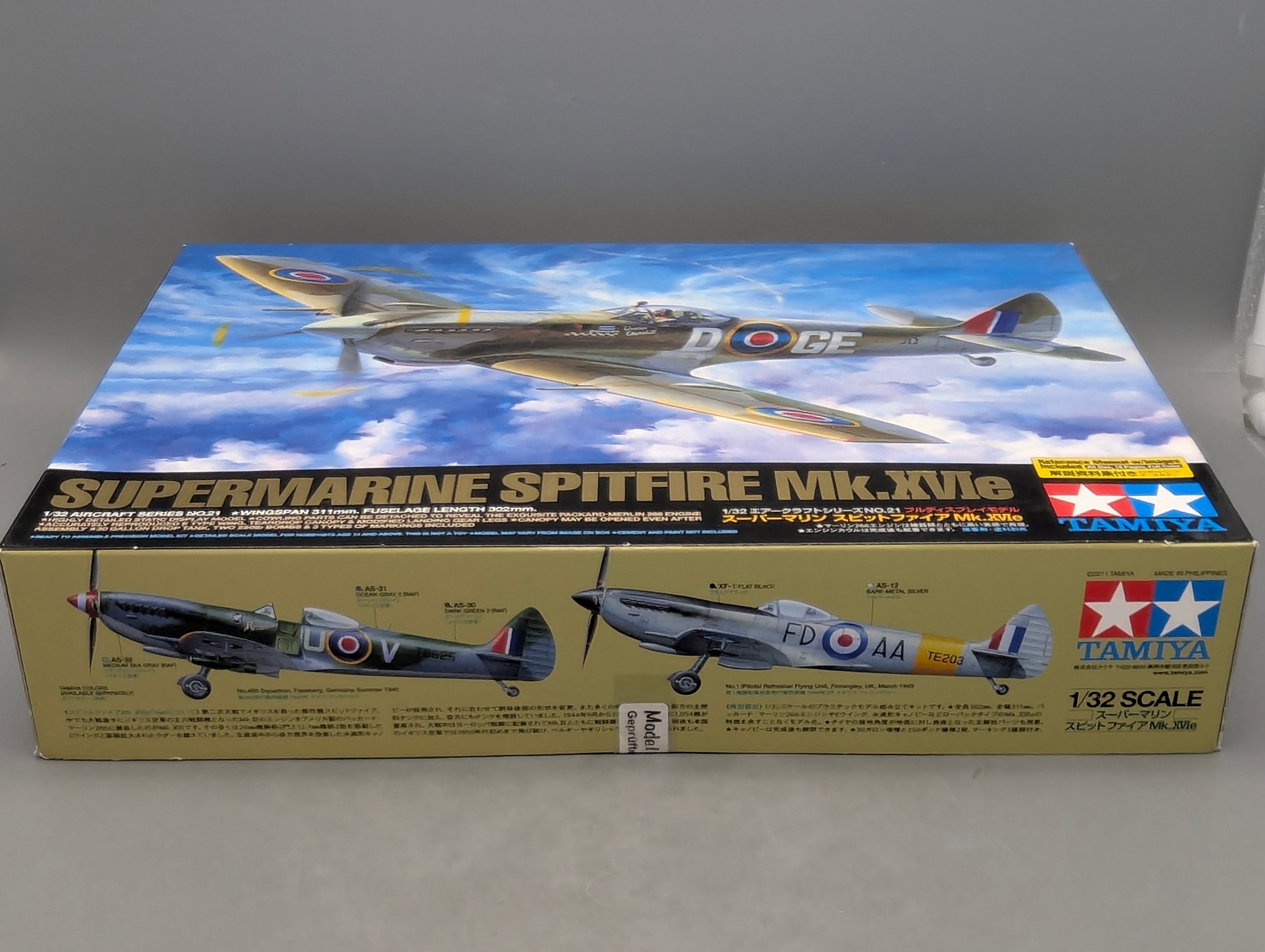 Flugzeug Modell Bausatz 1:32 Tamiya 60321 Supermarine Spitfire Mk.XVIe mit OVP