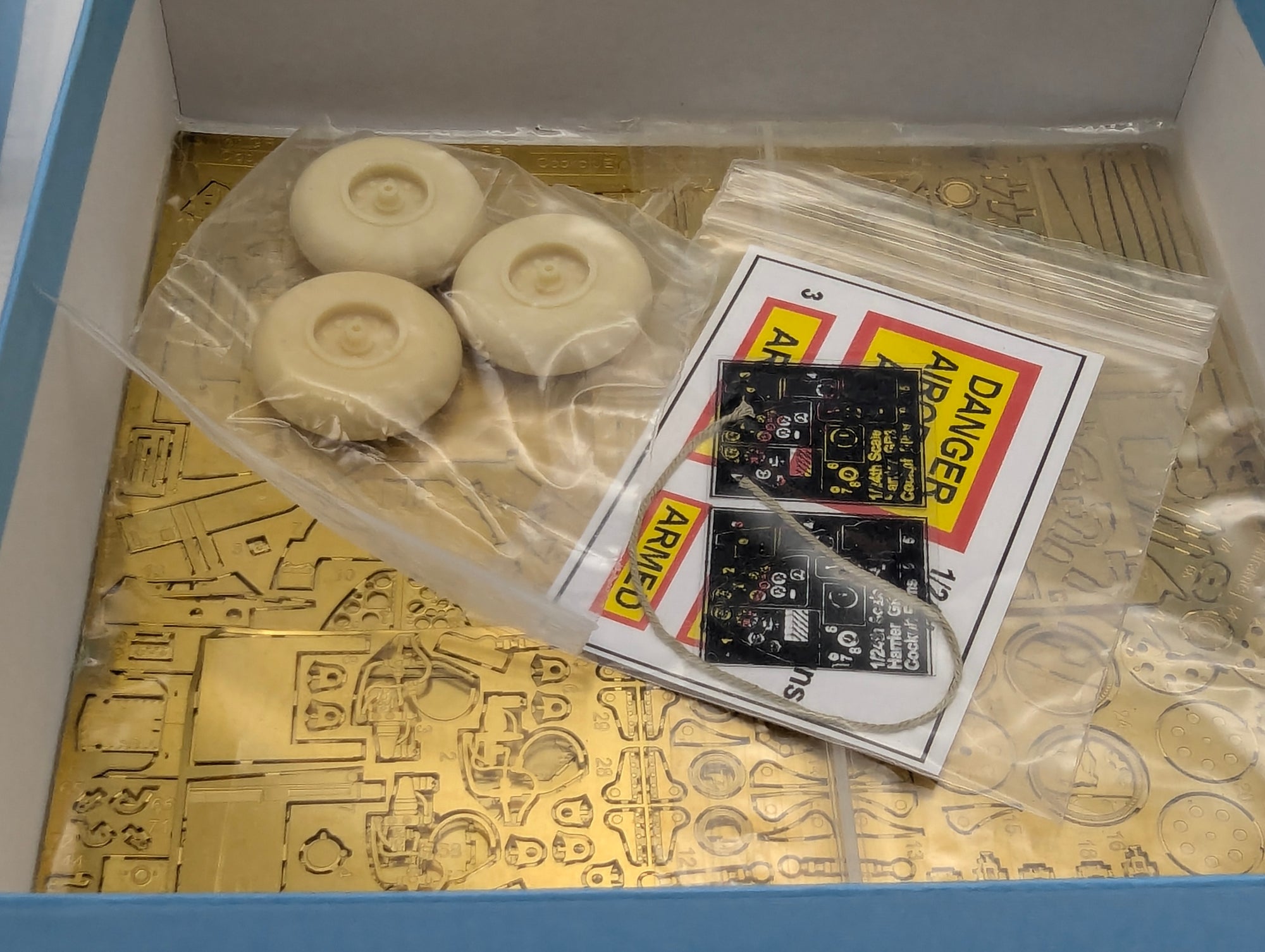 Flugzeug Modell Bausatz 1:24 Airfix 18003 BAe Harrier GR3/AV-8A/AV-8S mit OVP