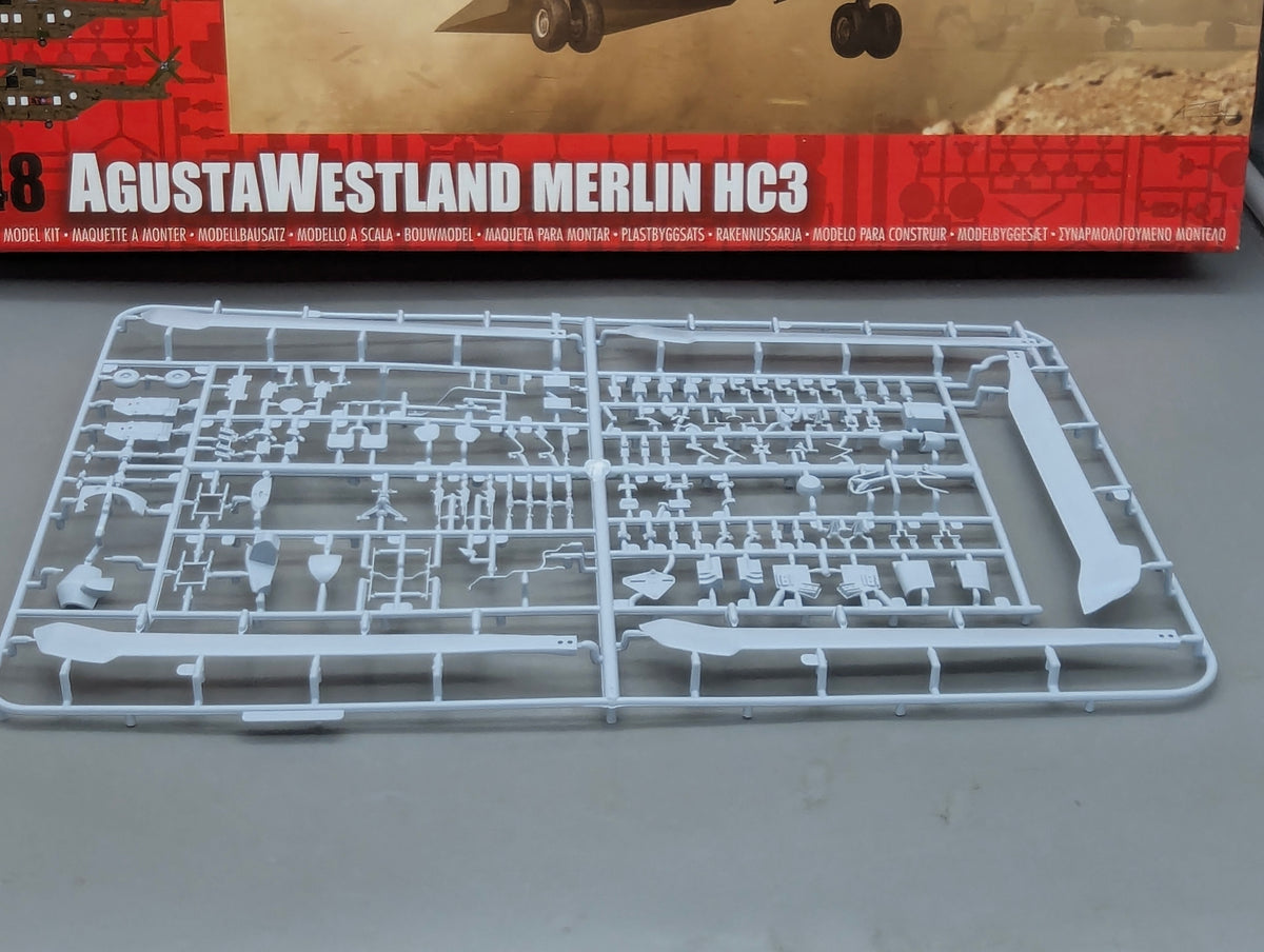Hubschrauber Modell Bausatz 1:48 Airfix A14101 Agusta Westland Merlin HC3 mit OVP