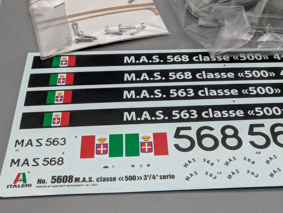 Schiff Modell Bausatz 1:35 Italeri 5608 UND 5611 M.A.S. 658 4a Serie + Figuren mit OVP