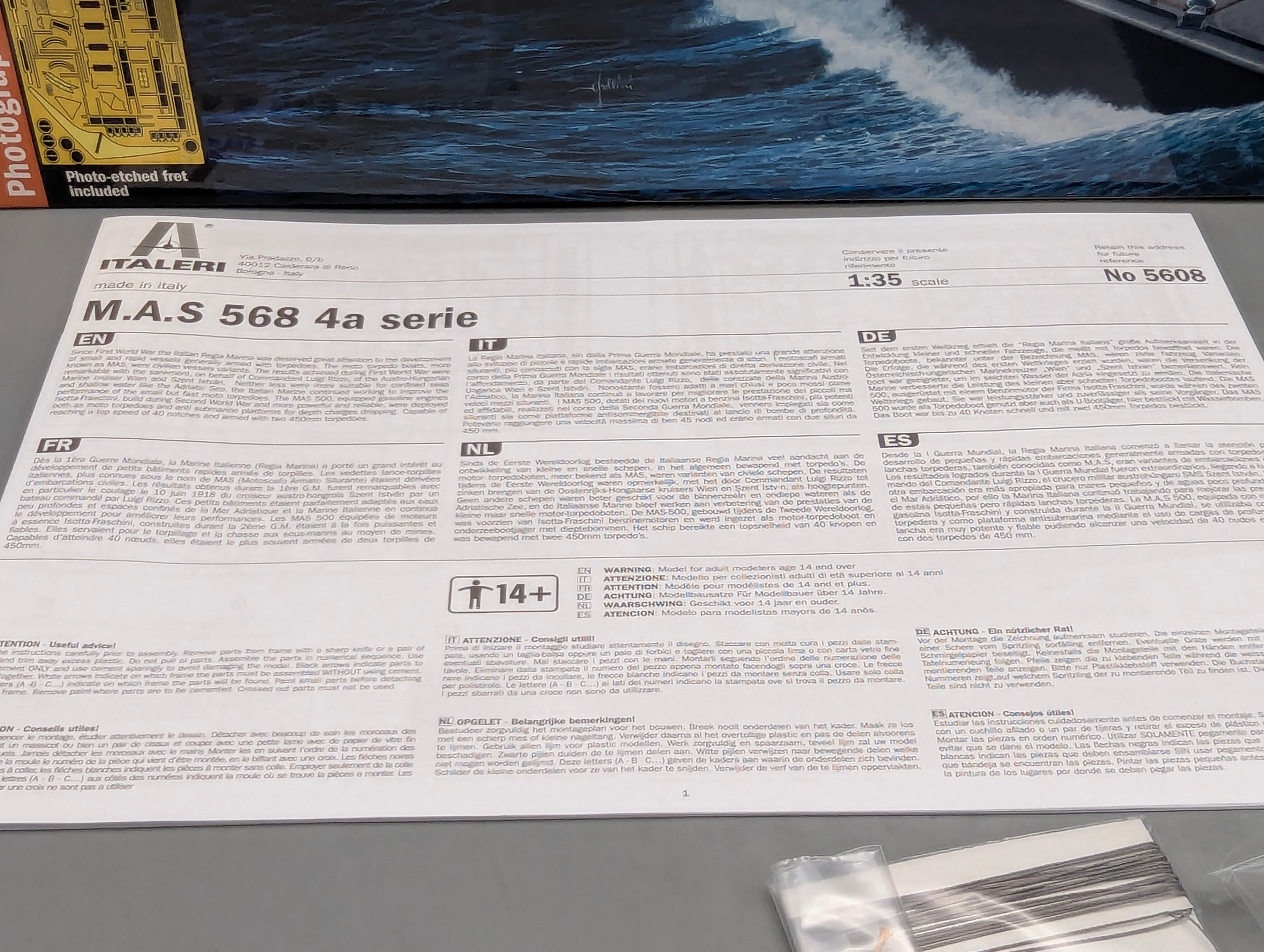 Schiff Modell Bausatz 1:35 Italeri 5608 UND 5611 M.A.S. 658 4a Serie + Figuren mit OVP