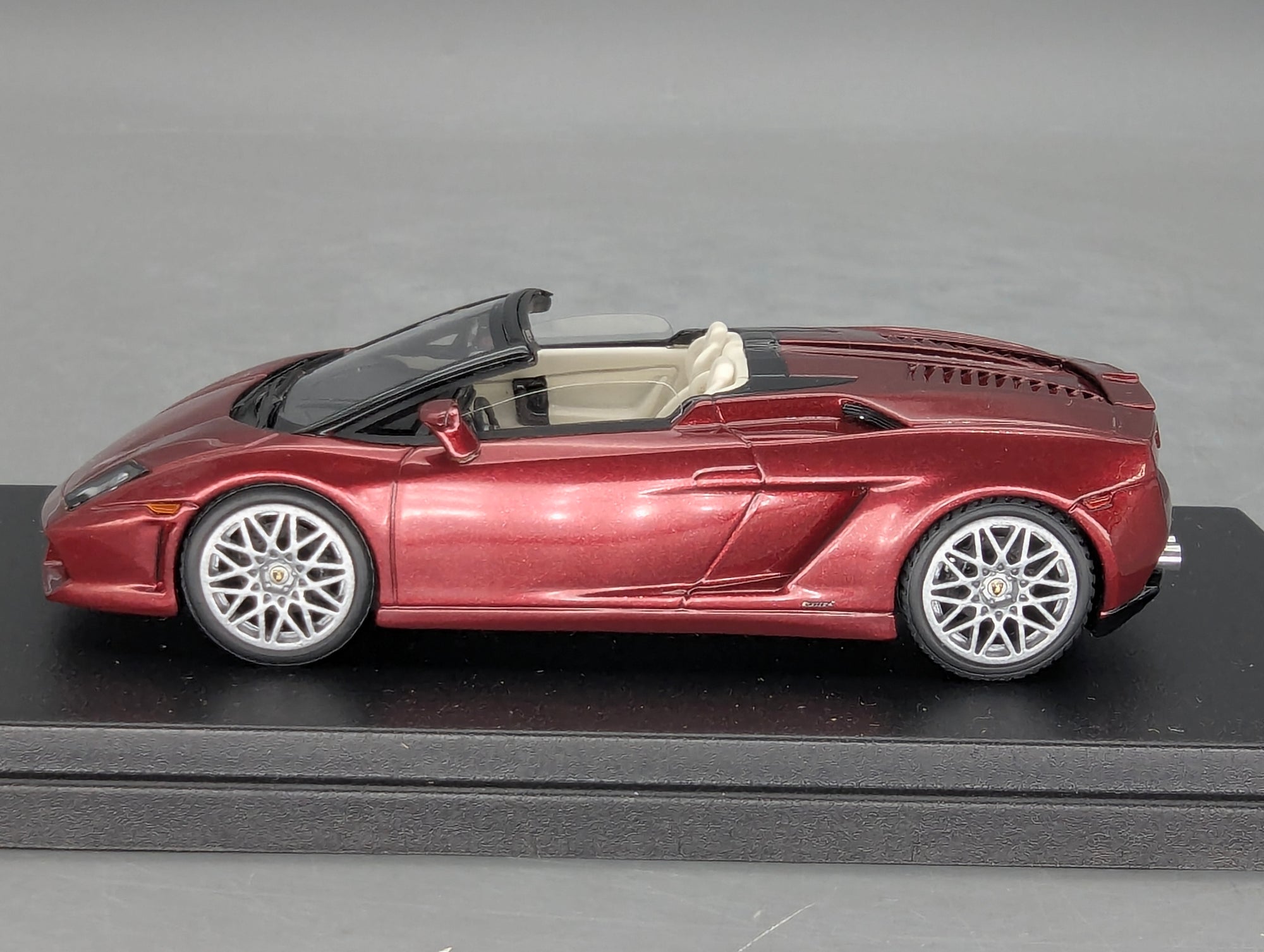 Modellautos 1:43 Looksmart Lamborghini Gallardo LP560-4 Spider 2009 Rosso Leto OVP