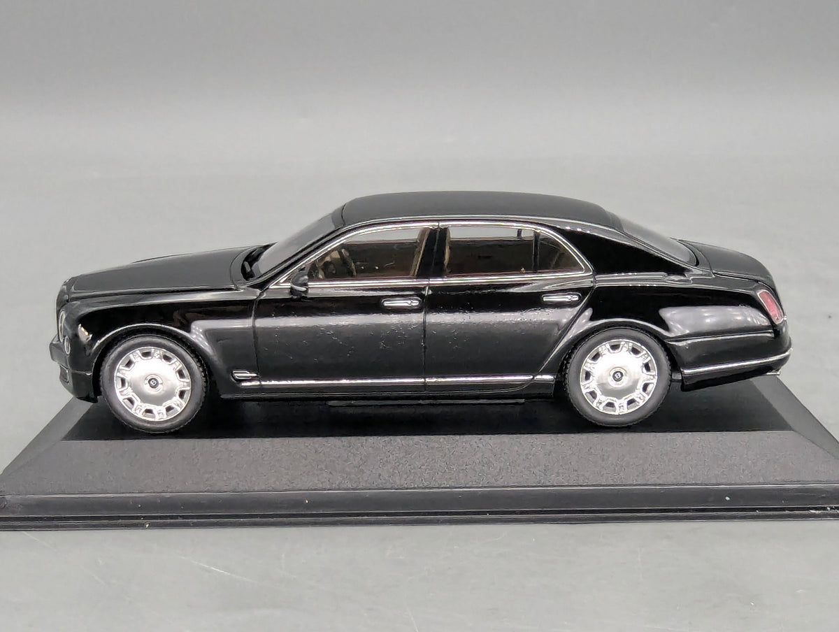 Modellautos 1:43 Minichamps Bentley Mulsanne 2010 Black Schwarz mit OVP