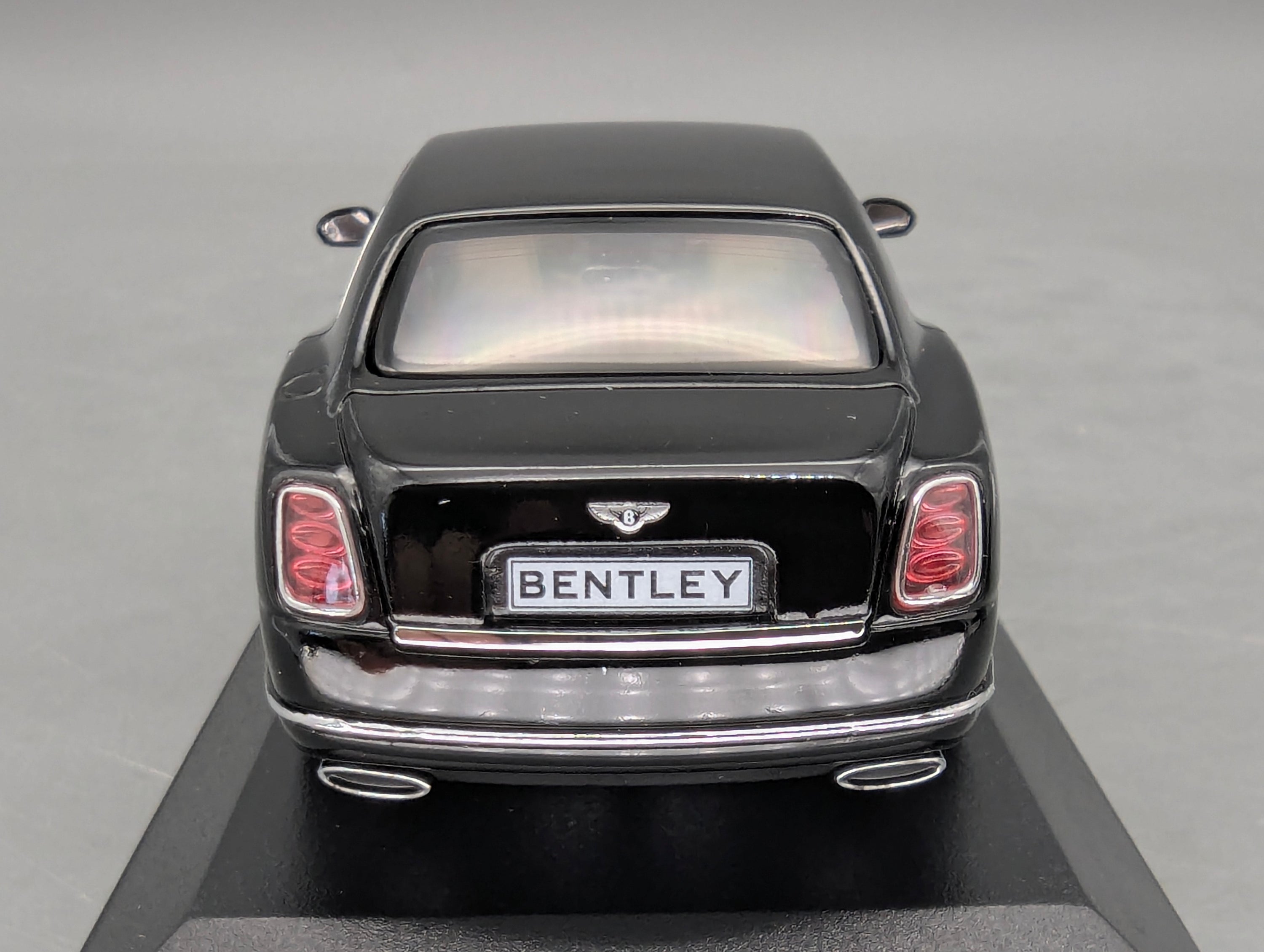 Modellautos 1:43 Minichamps Bentley Mulsanne 2010 Black Schwarz mit OVP
