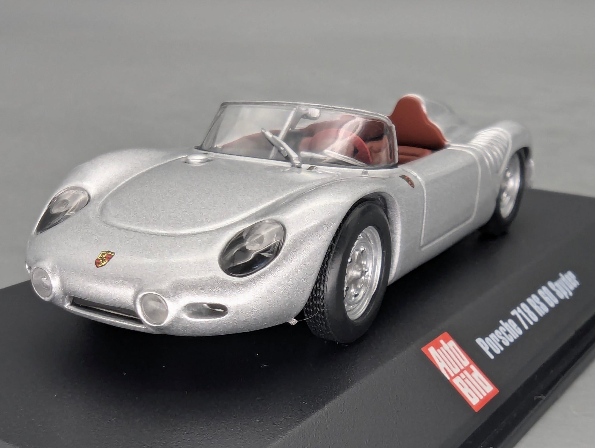 Modellautos 1:43 Minichamps Porsche 718 RS 60 Spyder Silber mit OVP