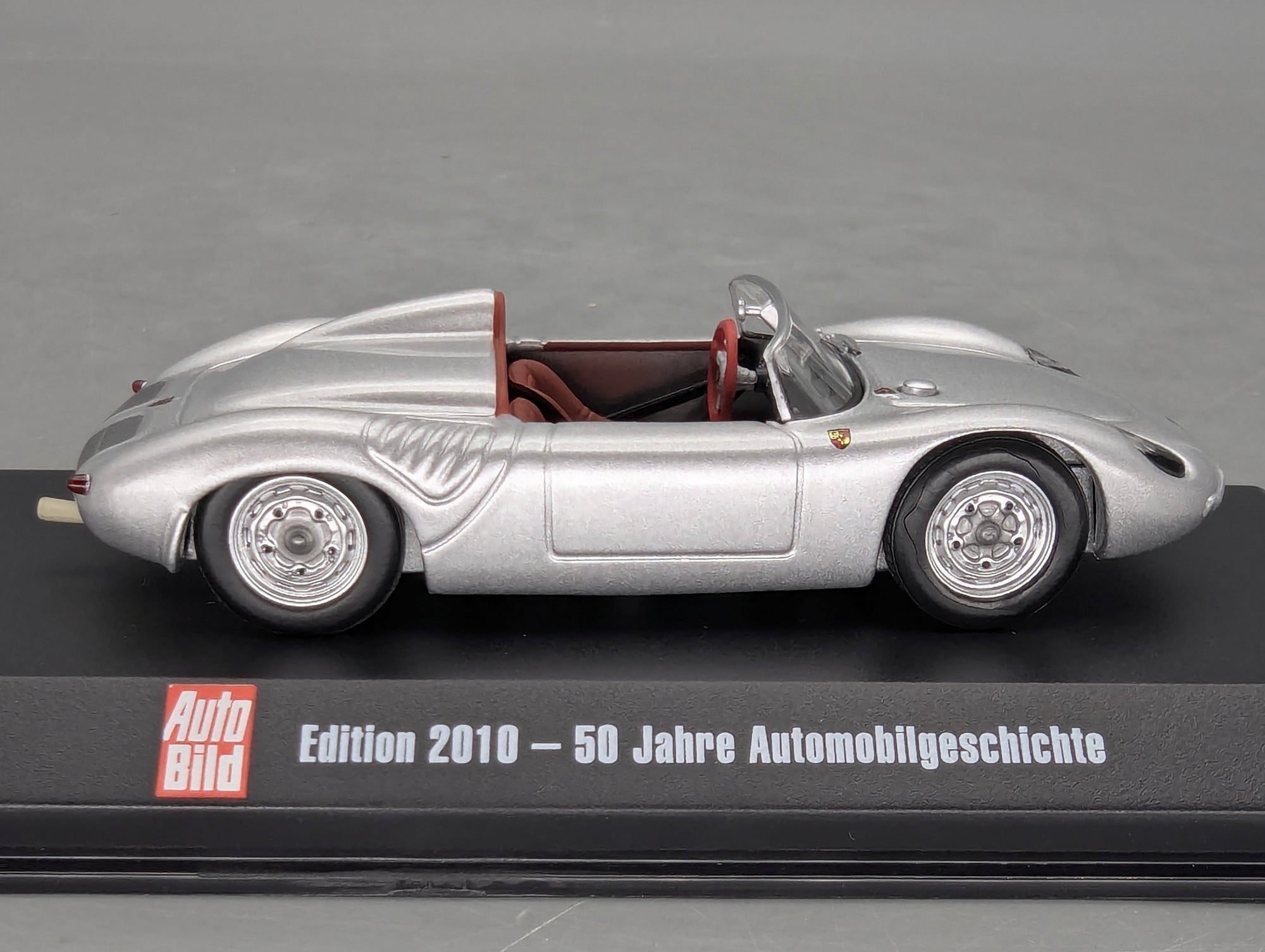 Modellautos 1:43 Minichamps Porsche 718 RS 60 Spyder Silber mit OVP