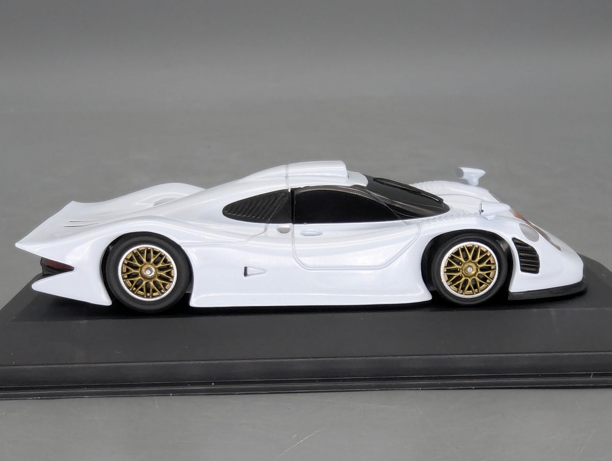 Modellautos 1:43 Minichamps Porsche 911 GT1 Street 1998 Weiß mit OVP