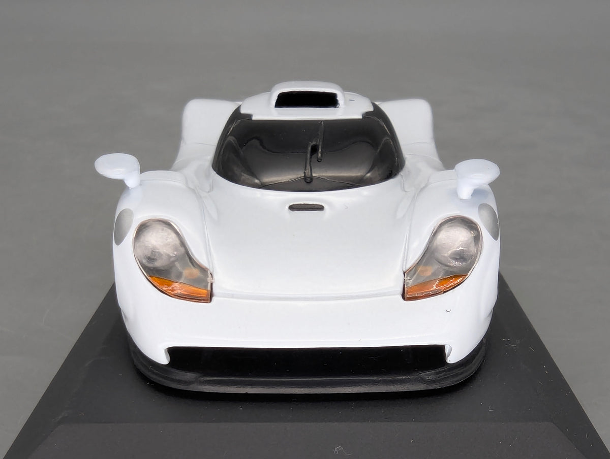 Modellautos 1:43 Minichamps Porsche 911 GT1 Street 1998 Weiß mit OVP