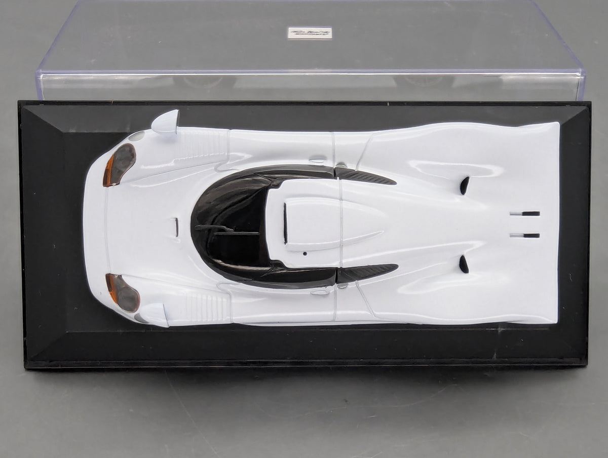 Modellautos 1:43 Minichamps Porsche 911 GT1 Street 1998 Weiß mit OVP