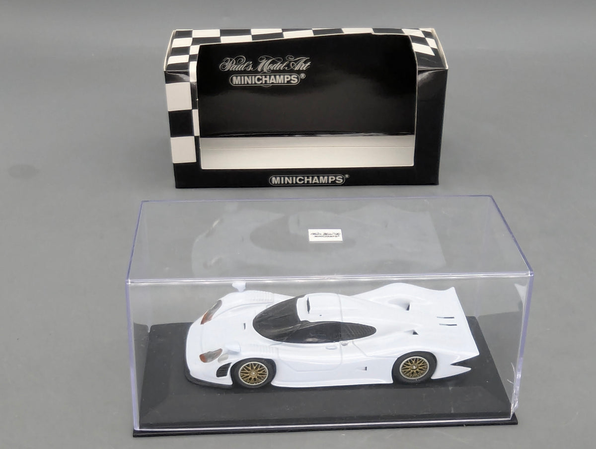Modellautos 1:43 Minichamps Porsche 911 GT1 Street 1998 Weiß mit OVP