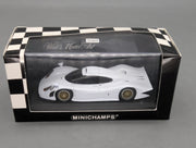 Modellautos 1:43 Minichamps Porsche 911 GT1 Street 1998 Weiß mit OVP