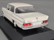 Modellautos 1:43 Minichamps Mercedes-Benz 300 SEL 6.3 1968 Weiß mit OVP
