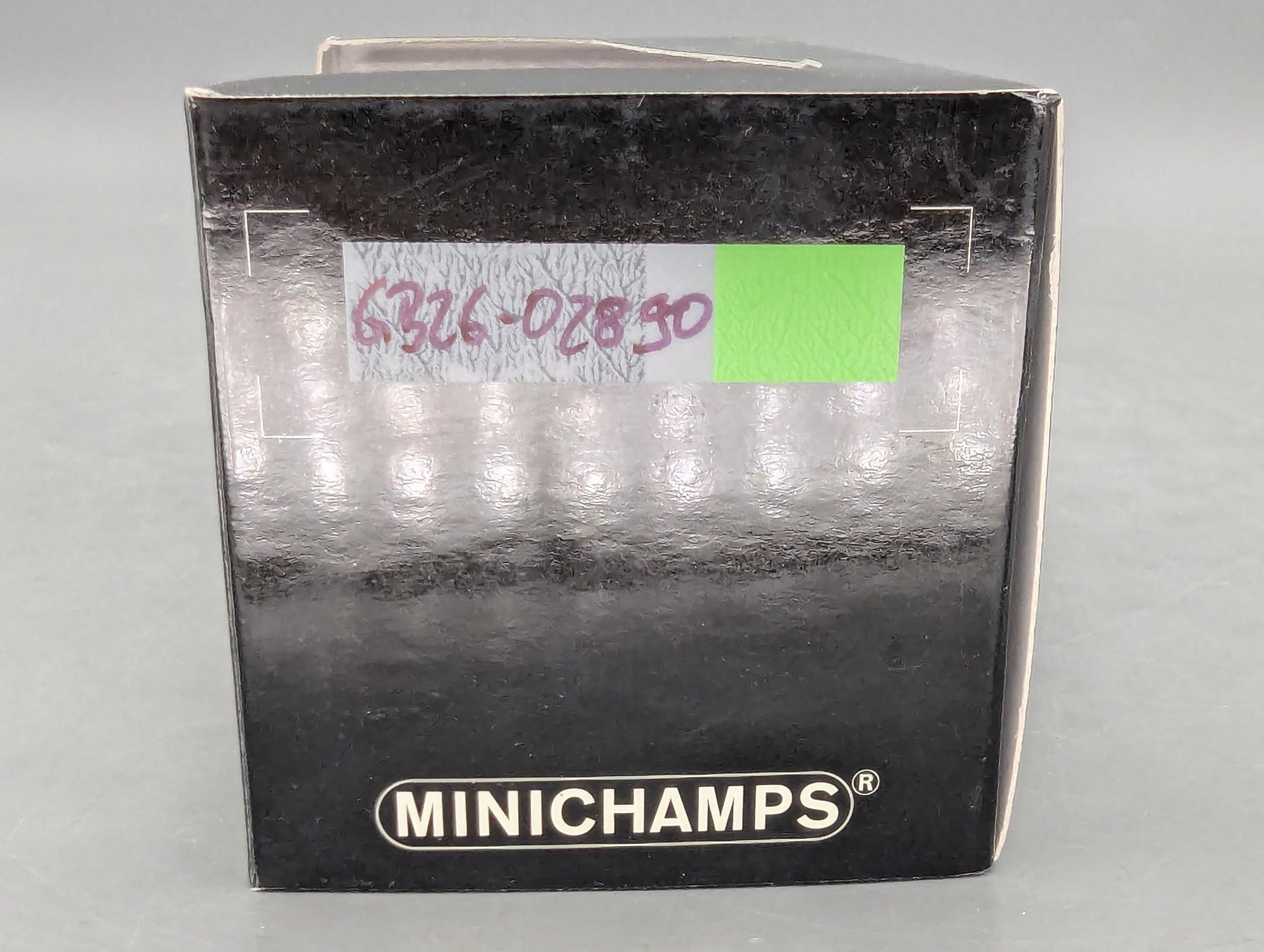 Modellautos 1:43 Minichamps Audi A6 Avant Atlasgrau Metallic mit OVP
