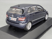 Modellautos 1:43 Minichamps Mercedes-Benz B-Klasse B200 Sport Midnight Blue mit OVP