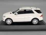 Modellautos 1:43 Minichamps Mercedes-Benz M-Klasse W166 2011 Weiß mit OVP