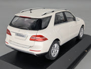 Modellautos 1:43 Minichamps Mercedes-Benz M-Klasse W166 2011 Weiß mit OVP