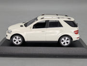 Modellautos 1:43 Minichamps Mercedes-Benz M-Klasse W164 2005 Weiß mit OVP
