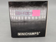 Modellautos 1:43 Minichamps Toyota RAV4 2006 White Schneeweiß mit OVP