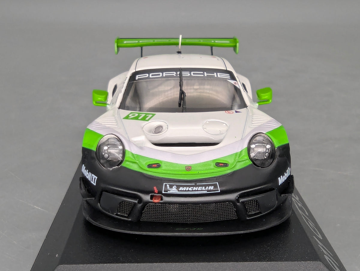 Modellautos 1:43 Minichamps Porsche 911 GT3R mit WAP Dealer OVP