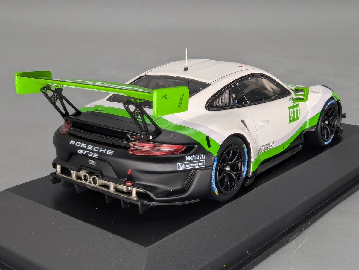 Modellautos 1:43 Minichamps Porsche 911 GT3R mit WAP Dealer OVP