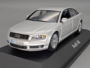 Modellautos 1:43 Minichamps Audi A8 4.2 Coupe Eissilber Metallic Silber mit Dealer OVP
