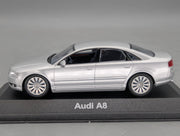 Modellautos 1:43 Minichamps Audi A8 4.2 Coupe Eissilber Metallic Silber mit Dealer OVP