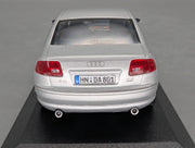 Modellautos 1:43 Minichamps Audi A8 4.2 Coupe Eissilber Metallic Silber mit Dealer OVP